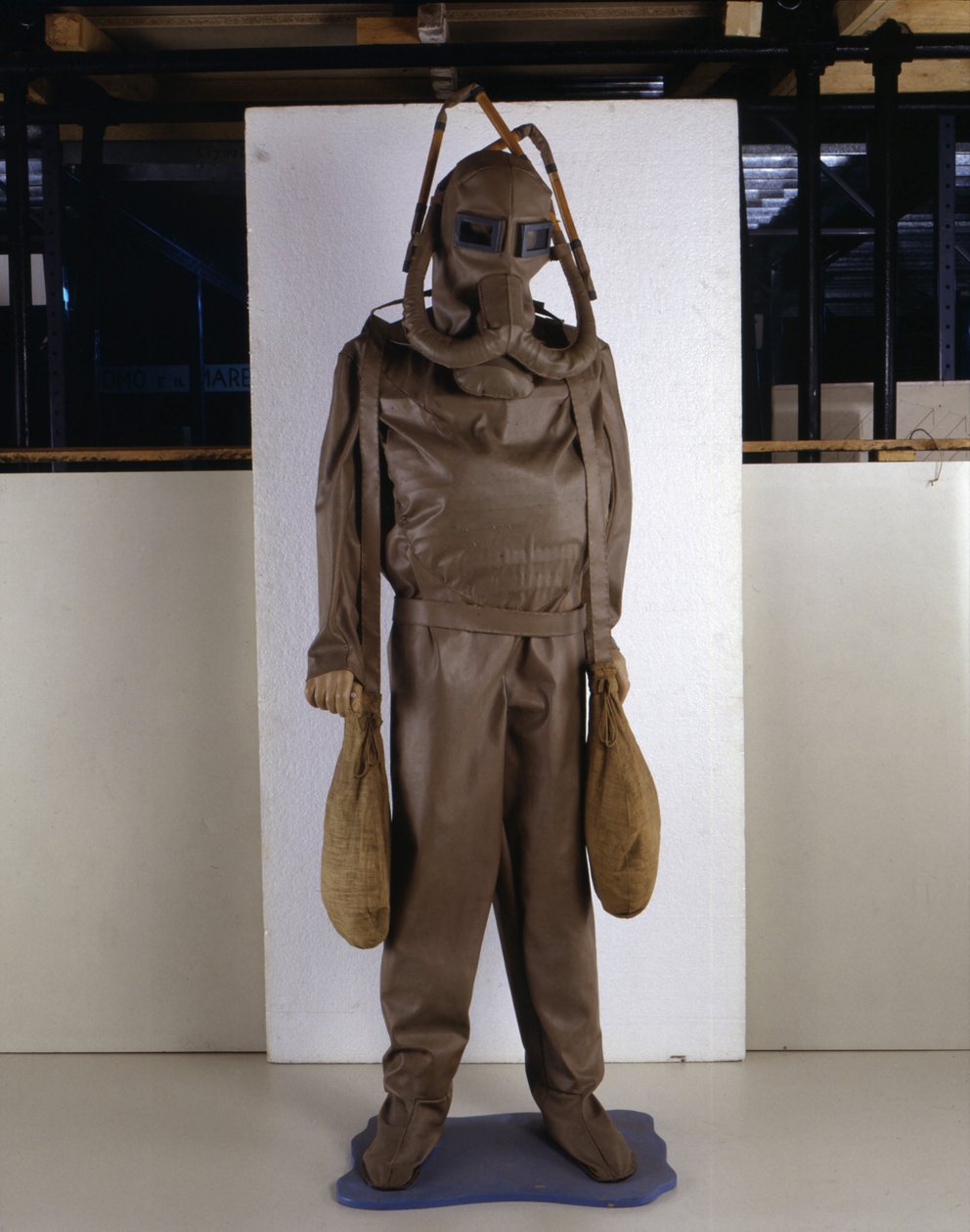 Model Scuba wykonany z modelu zaprojektowanego przez Leonarda da Vinci (Leonardo da Vinci). autorstwa Leonardo da (after) Vinci