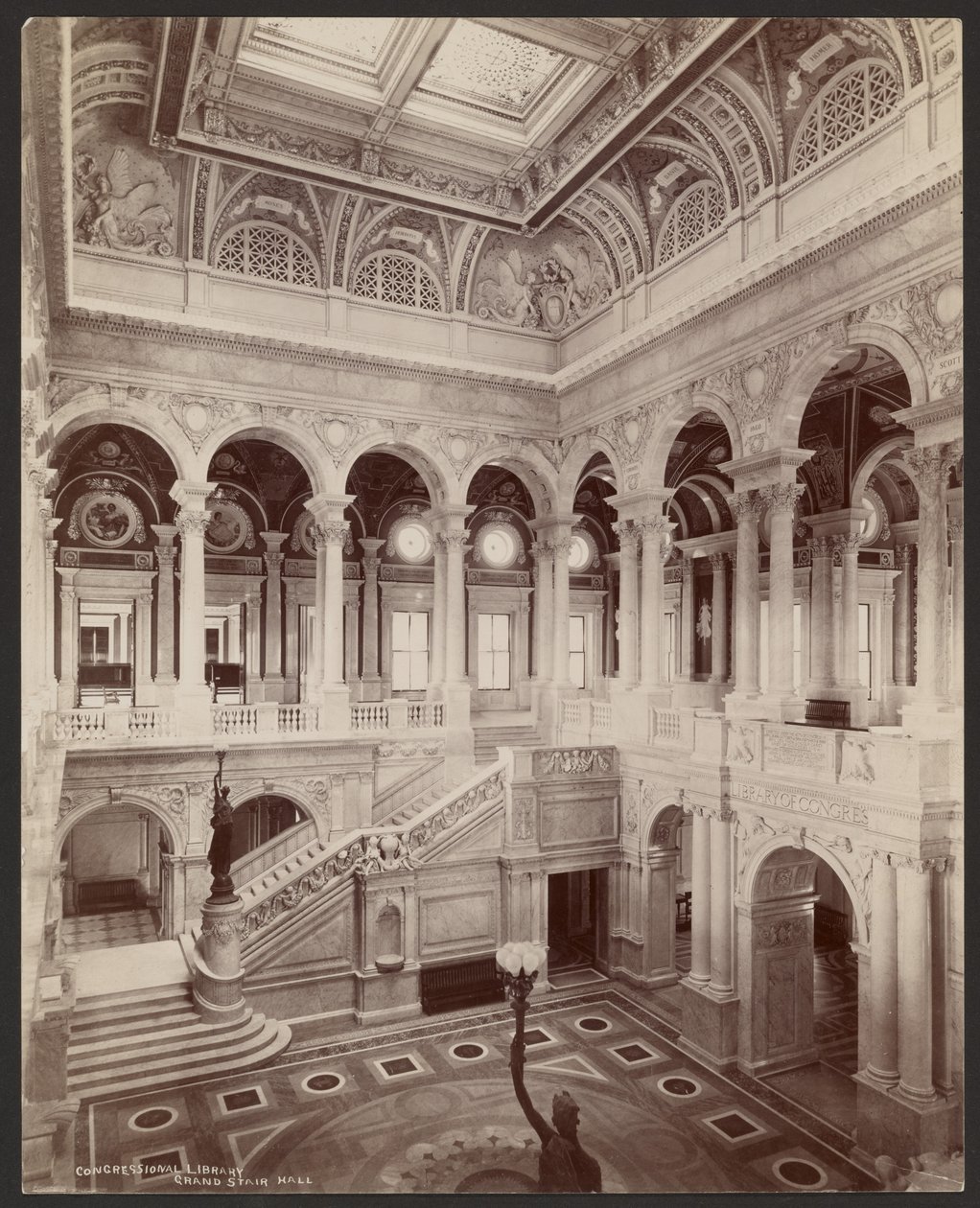 Biblioteka Kongresu: Grand Stair Hall autorstwa Levin C. Hardy