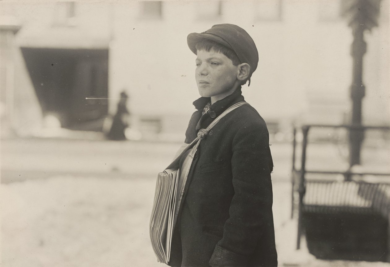 Tony Casale, „Bologna”, 11 lat sprzedawał gazety od 4 lat, Hartford, Connecticut, marzec 1909 autorstwa Lewis Hine