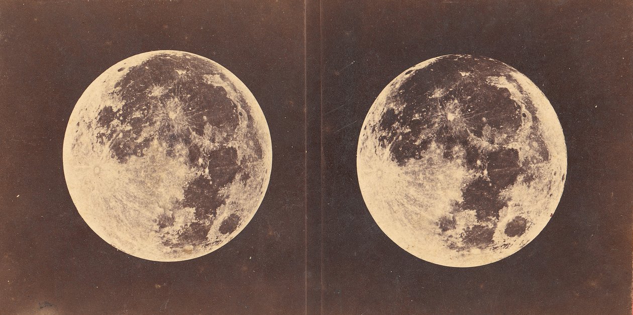 Księżyc w pełni: Księżyc po lewej stronie został sfotografowany 2 czerwca 1871 r. Księżyc po prawej stronie to Pho..., 1871. autorstwa Lewis Morris Rutherfurd