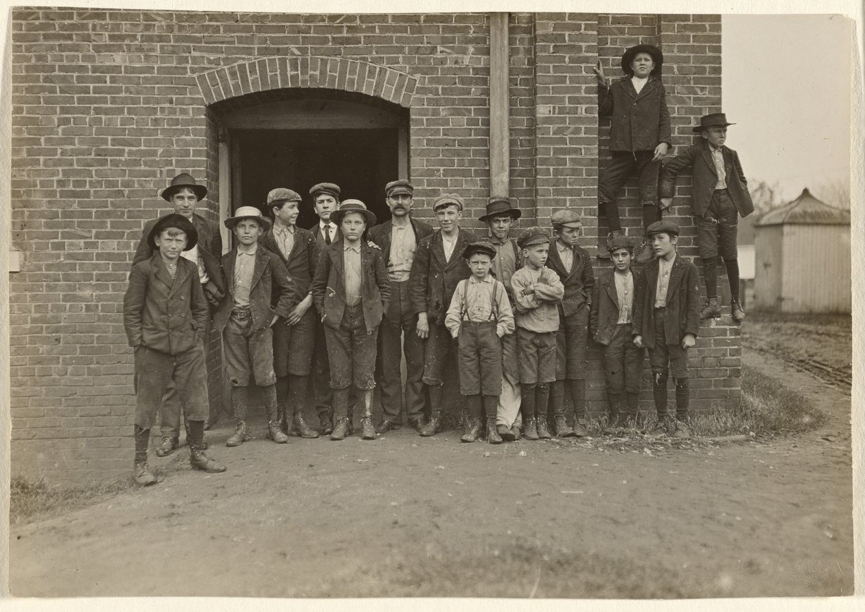 [Godzina dwunasta, King Mfg. Co., Augusta, Georgia]. autorstwa Lewis W. Hine