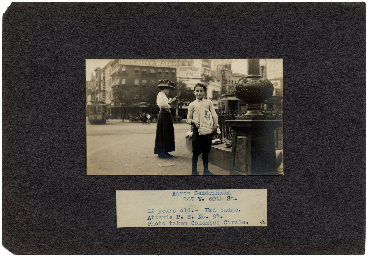 Aaron Seidenbaum, 147 West 60th Street, Nowy Jork autorstwa Lewis Wickes Hine