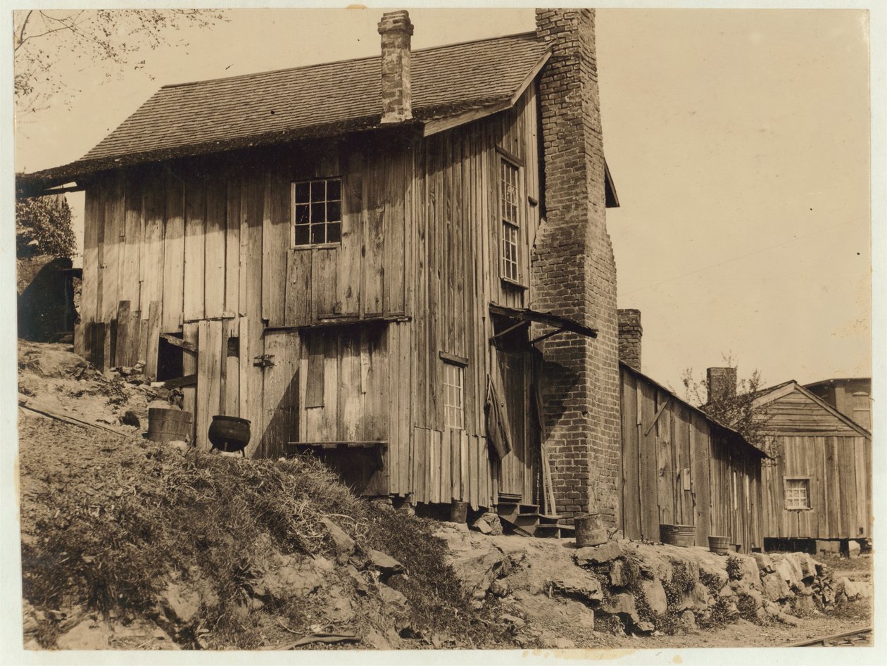 Mieszkanie dla robotników w Rome Hosiery Mill, Georgia, 1913 autorstwa Lewis Wickes Hine