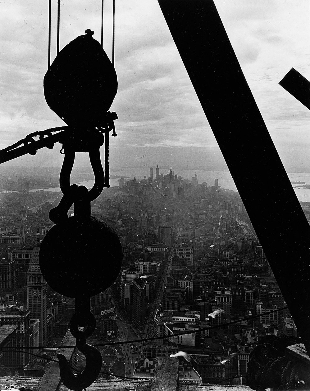Widok na dolny Manhattan z Empire State Building, 1931 autorstwa Lewis Wickes Hine