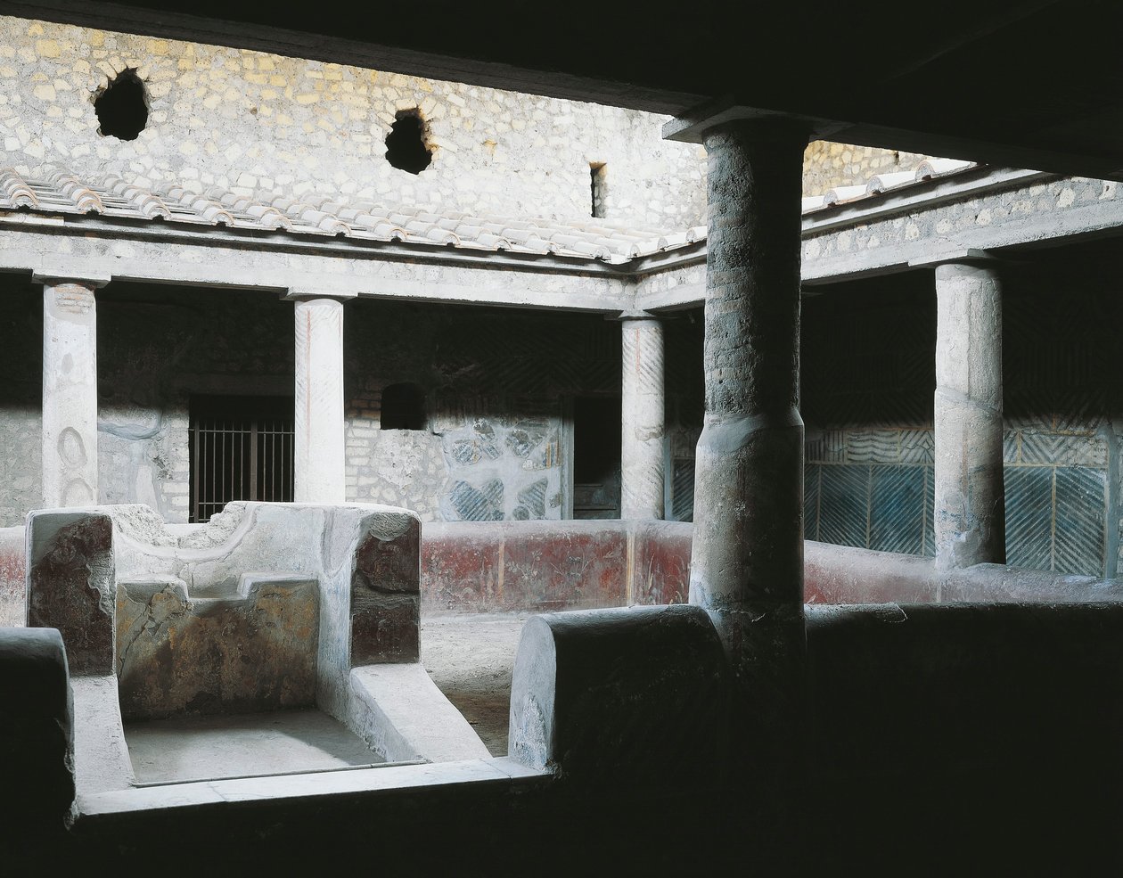Włochy, Kampania, Oplonti, teren archeologiczny Torre Annunziata, rzymska willa Poppea, Małe wewnętrzne atrium z fontanną do podlewania ogrodu autorstwa Unbekannt Unbekannt