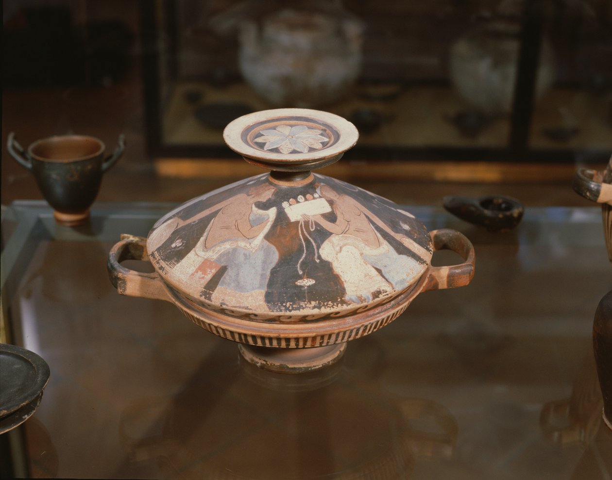 Wazon (ceramiczny) autorstwa Lipari Painter