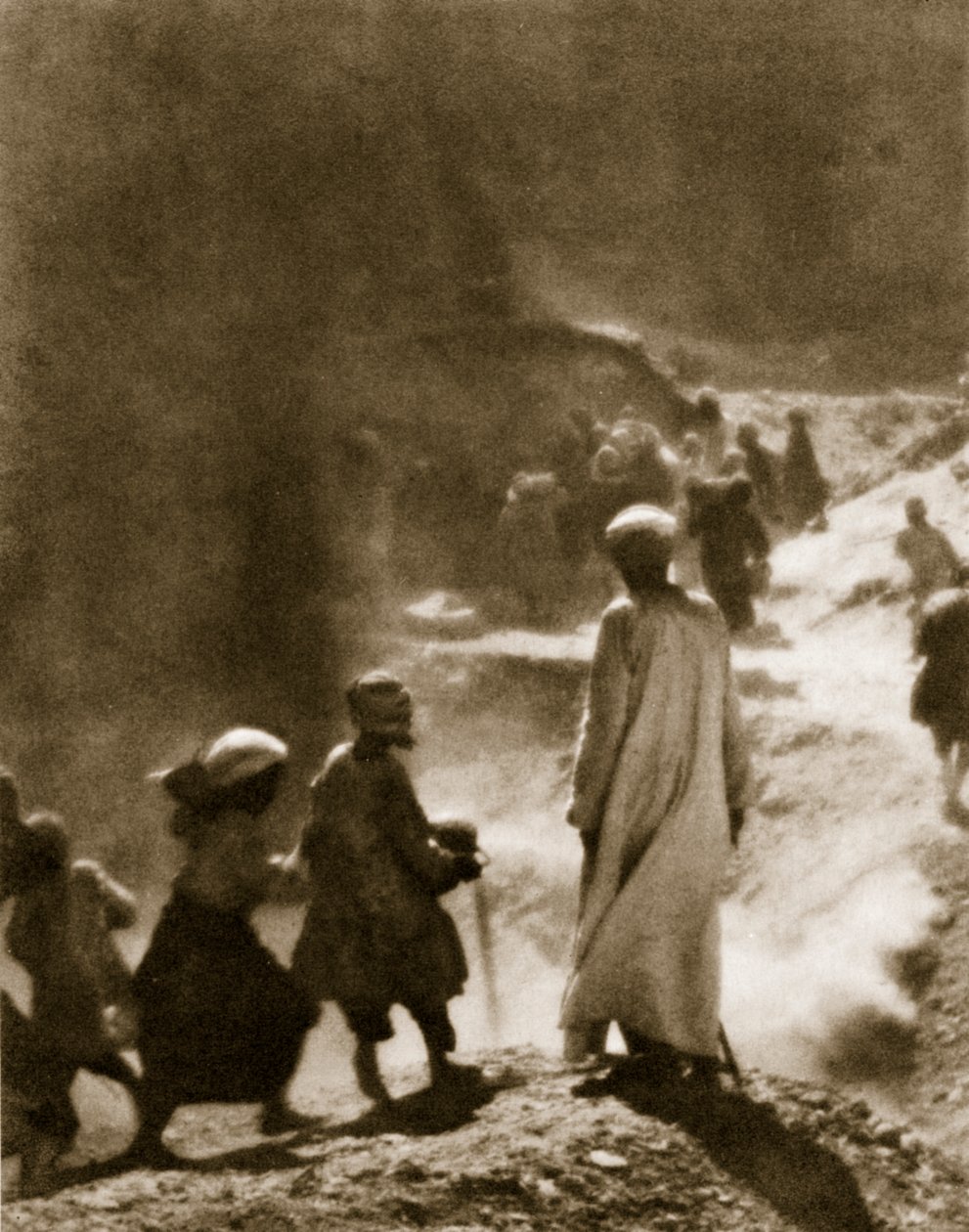 Przy grobie Tutanchamona, 1916 (fotograwiura) autorstwa Lord George Carnarvon