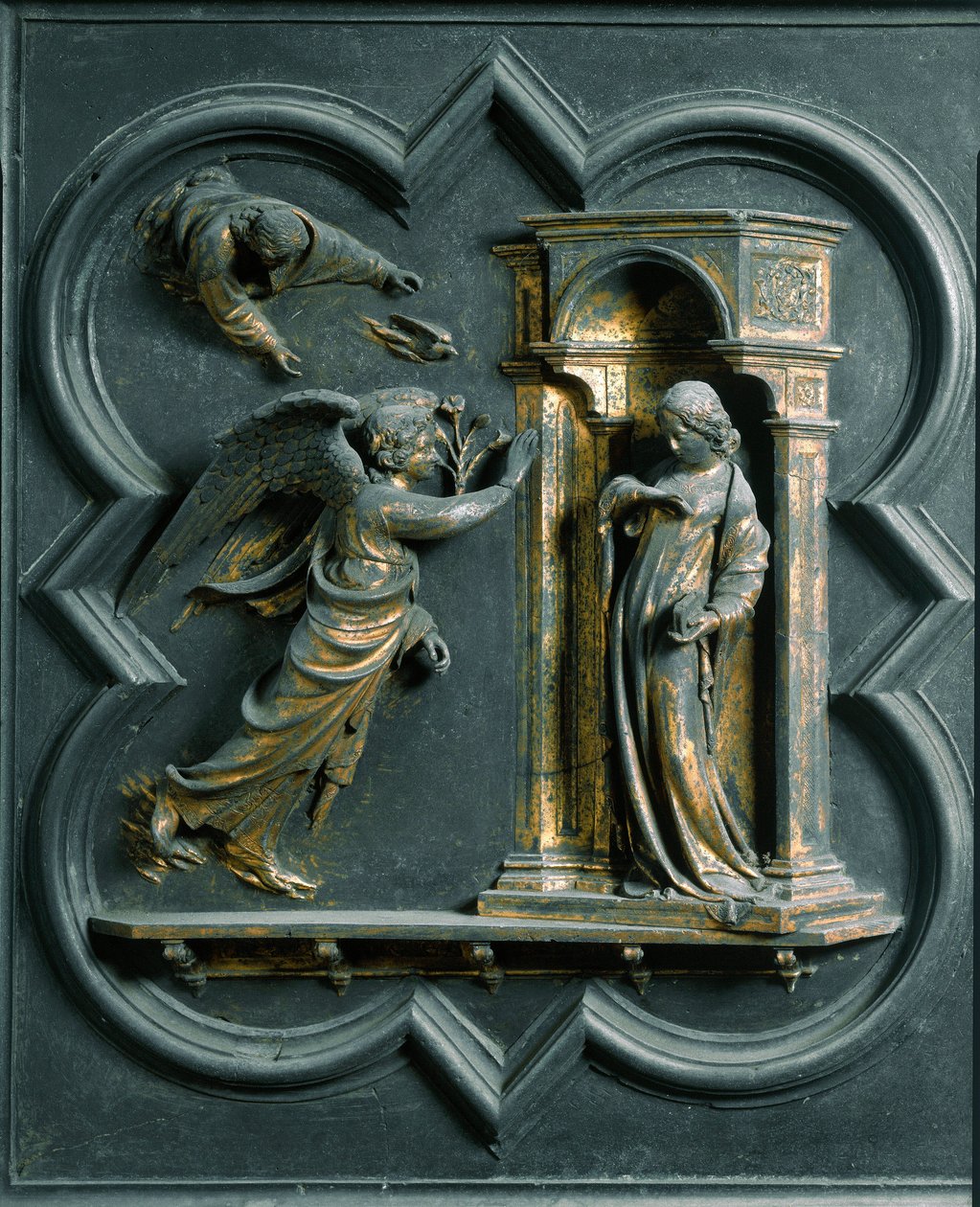 Porta Północna (zwana Bramą Krzyżową od strony północnej), detal zewnętrzny: Zwiastowanie. Rzeźba z brązu wykonana przez Lorenzo Ghiberti (1378-1455) autorstwa Lorenzo Ghiberti