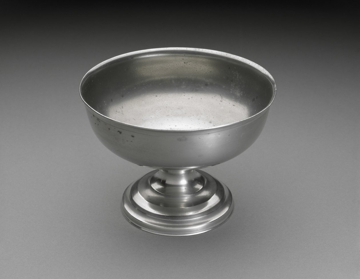 Miska, ok. 1838-1842 (cyna) autorstwa Lorenzo L. Williams