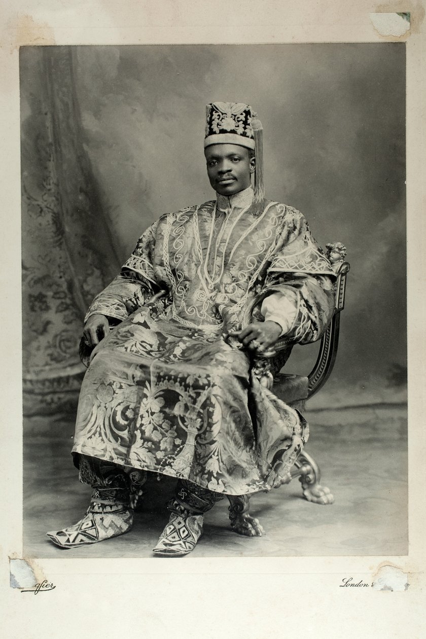 Ladapo Samuel Ademola, późniejszy 7. Alake z Abeokuty, Anglia, 1904 (srebrna odbitka żelatynowa) autorstwa Louis Adolph Langfier