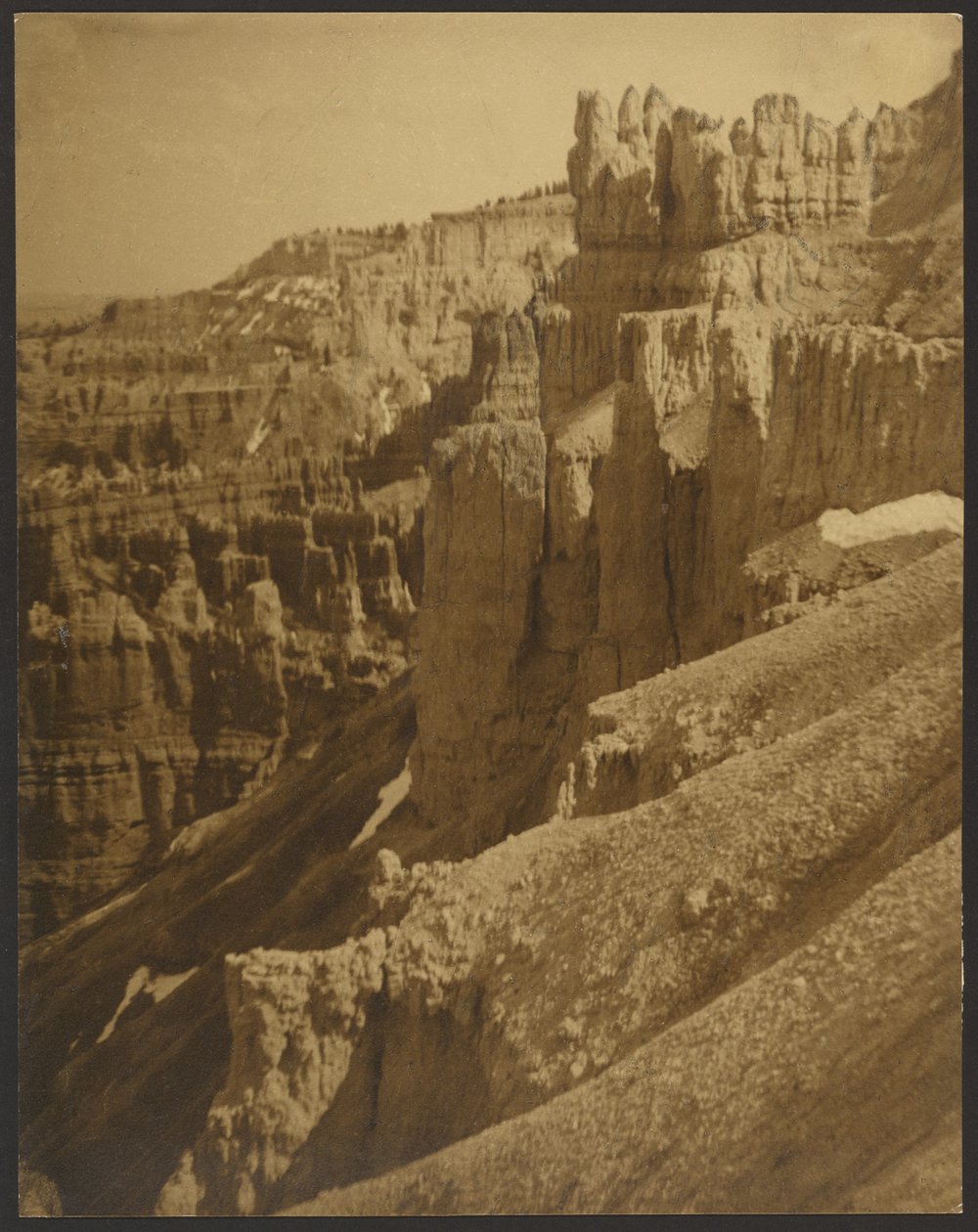 Wieża katedralna - Bryce Canyon autorstwa Louis Fleckenstein