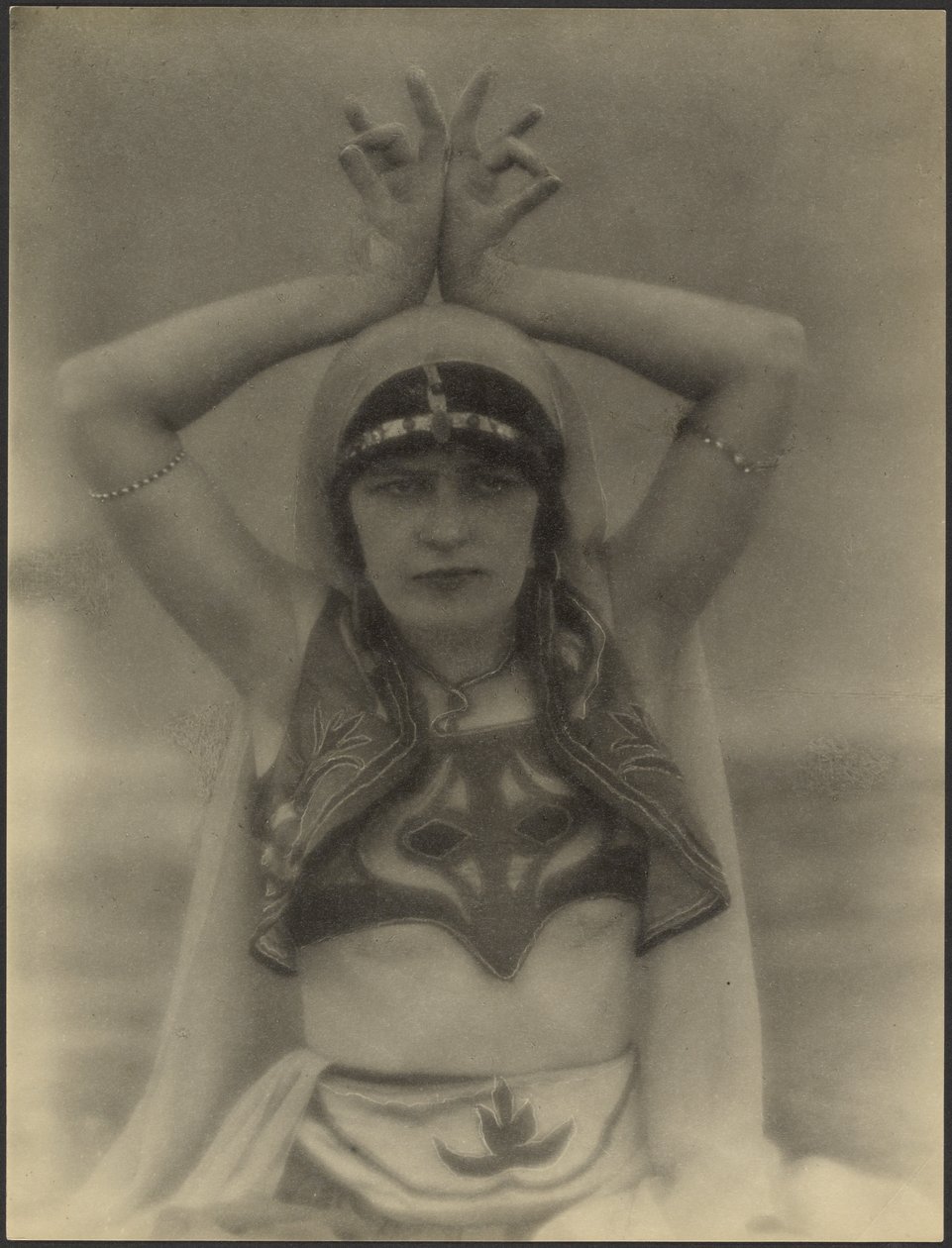 Nautch Girl autorstwa Louis Fleckenstein
