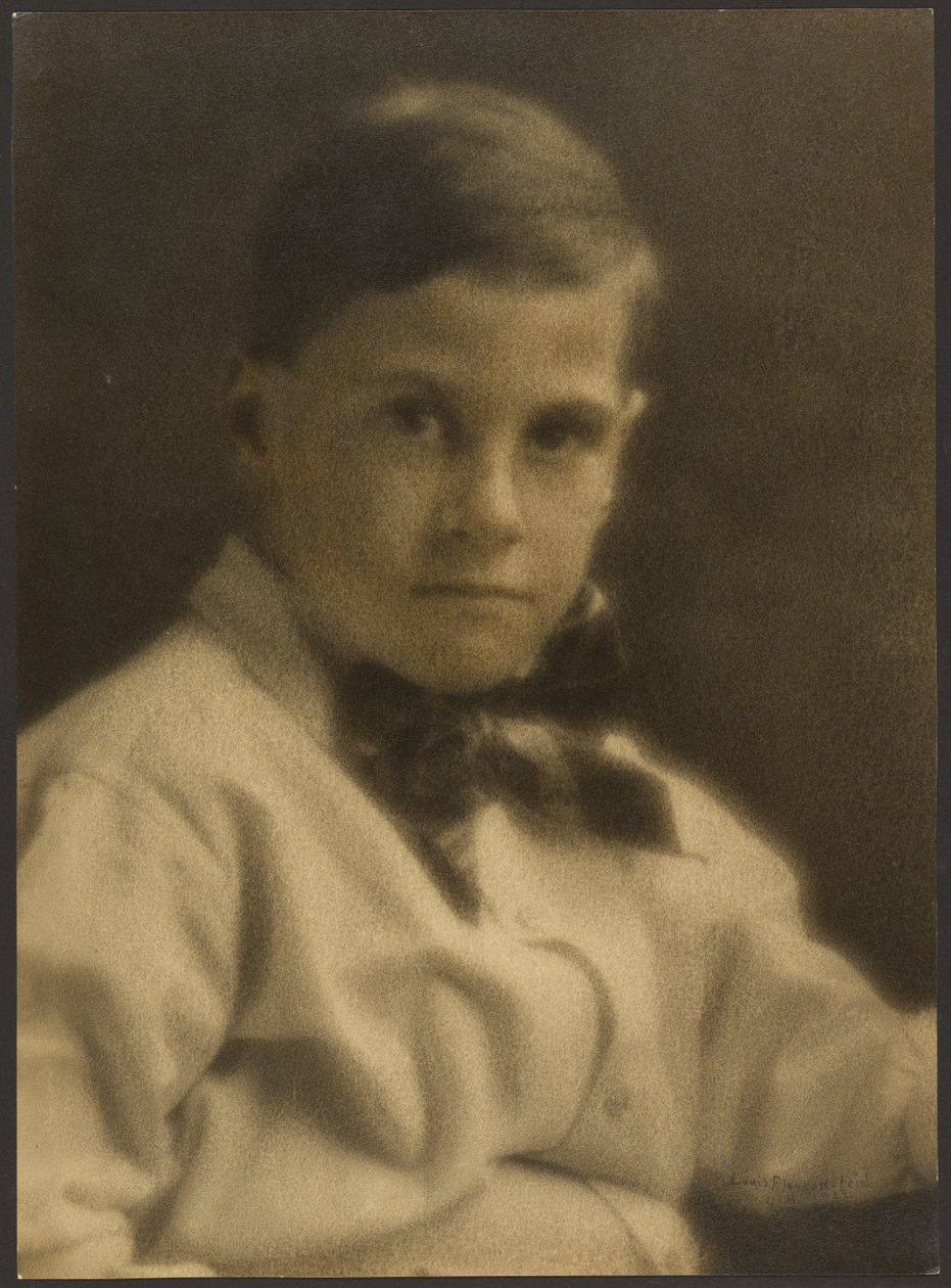 [Portret chłopca w muszce]. autorstwa Louis Fleckenstein