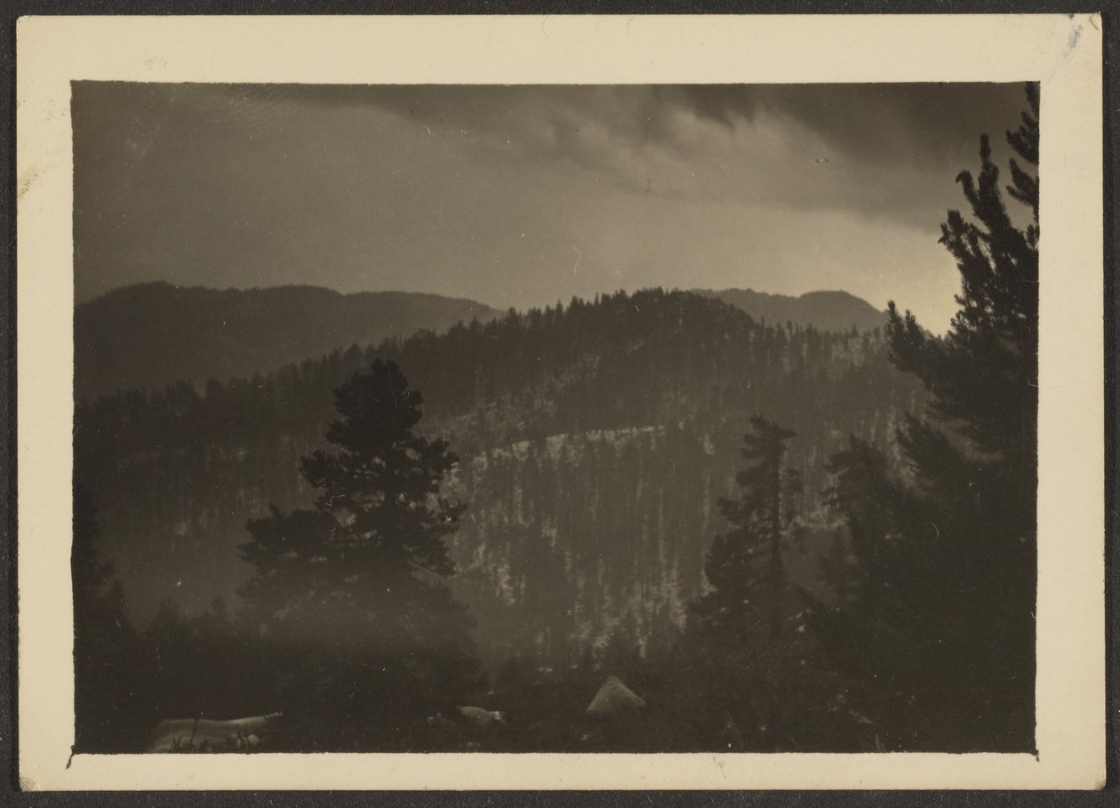 [Grań Tahquitz] autorstwa Louis Fleckenstein
