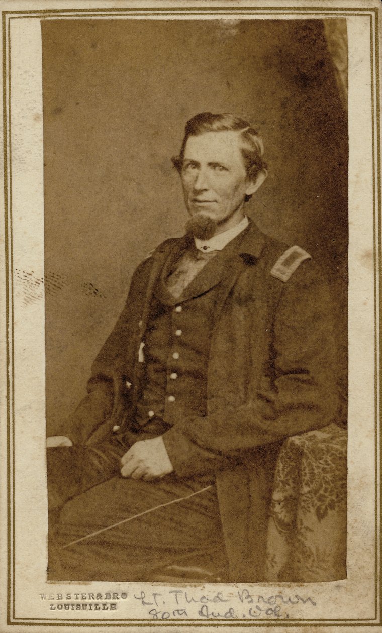 Pół portret siedzącego mężczyzny w mundurze autorstwa Louisville Webster