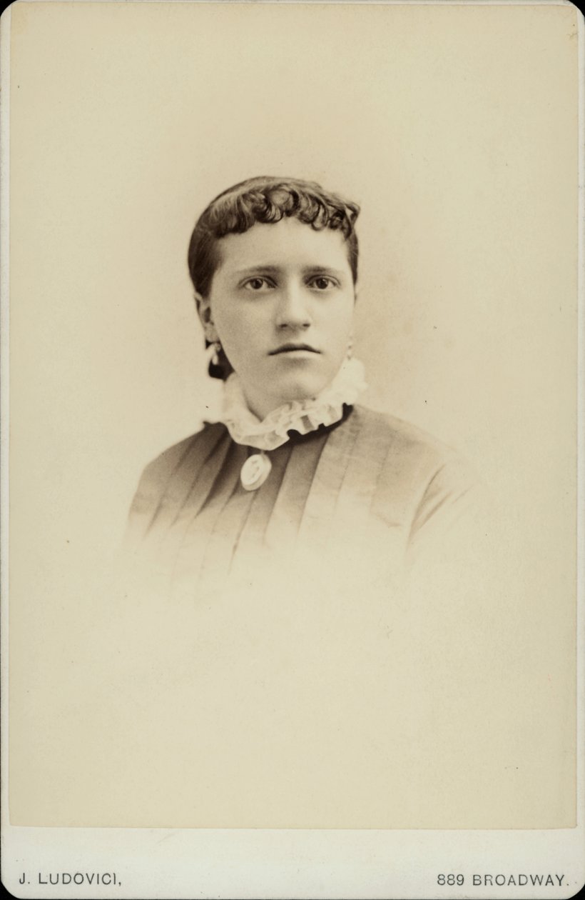 Portret biustu autorstwa Ludovici Studios