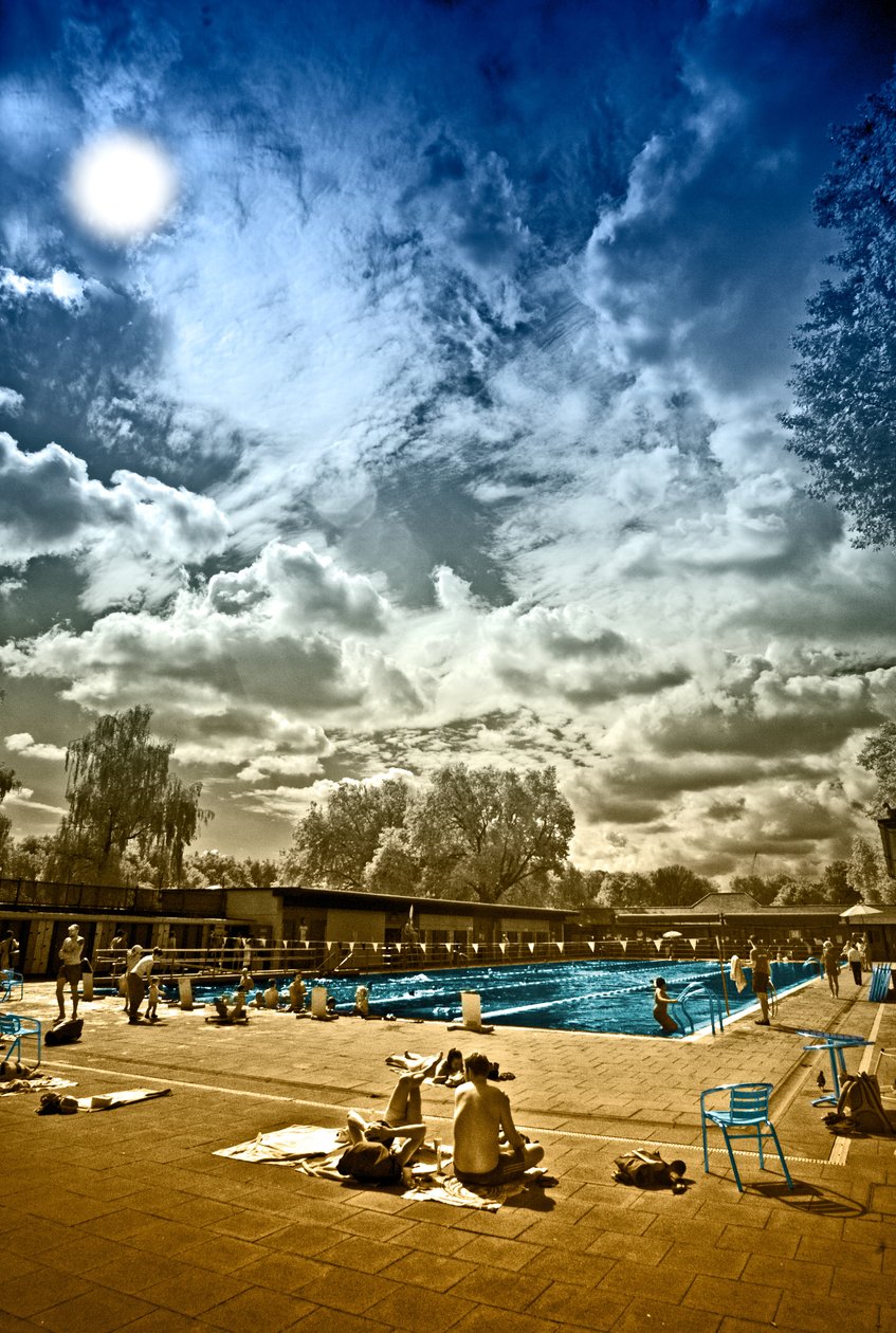 Lido London Fields,2014 autorstwa Martin Mossop