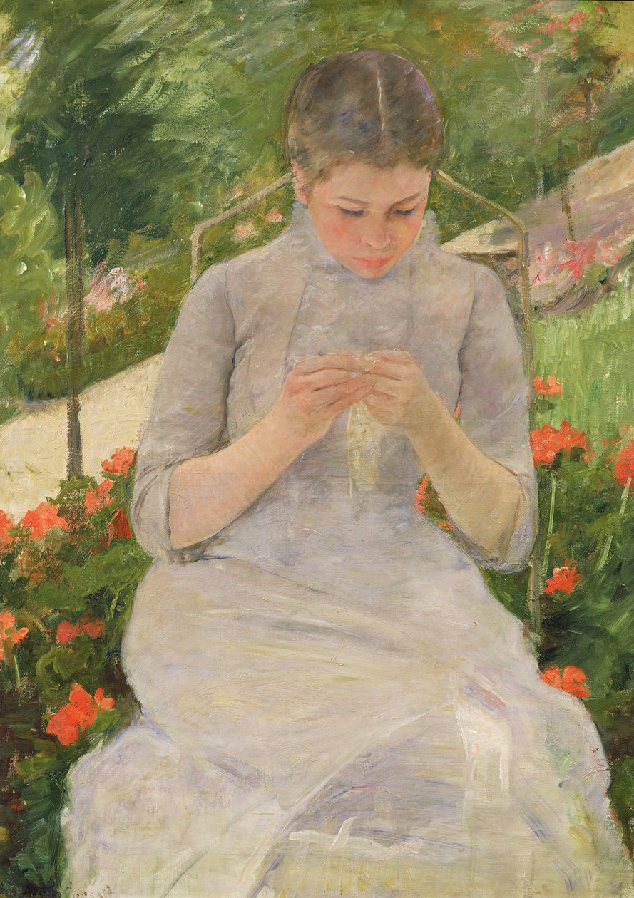 Młoda kobieta szyjąca w ogrodzie, ok. 1880-82 autorstwa Mary Cassatt