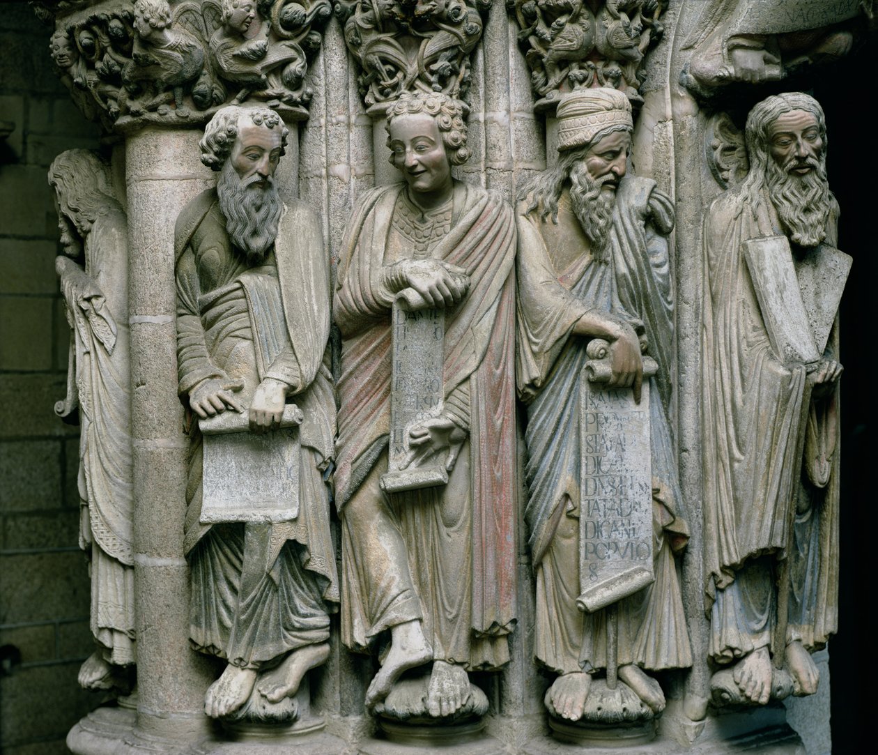 Fragment Portico de la Gloria z kamieniem proroków Starego Testamentu autorstwa Master Mateo