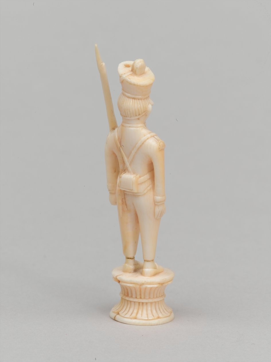 Biały pionek, figura szachowa, Indie, 1820 ok autorstwa Master of Coetivy
