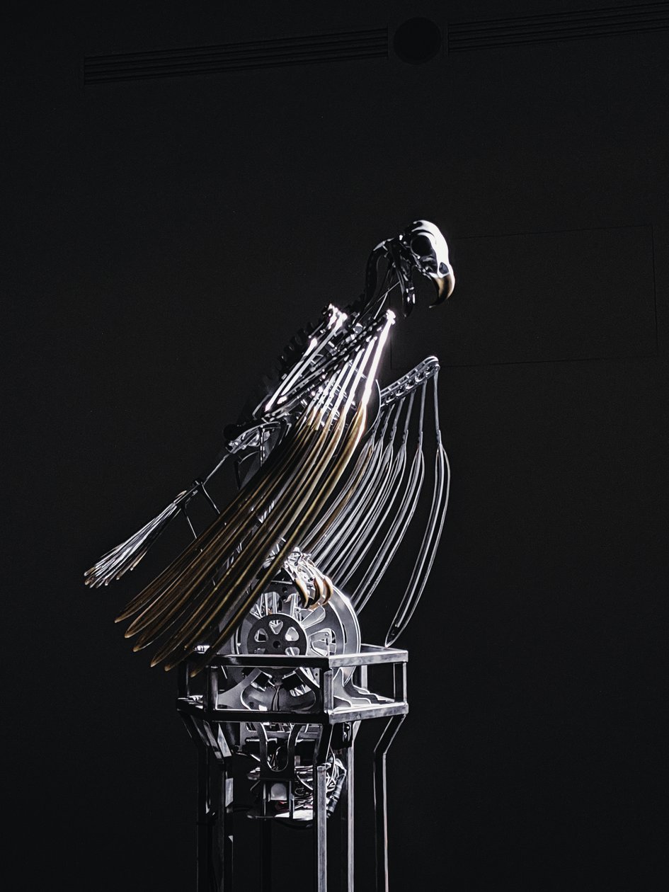 The Nerve Rack, 2019 (acetal, akryl, aluminium, mosiądz, obwody elektryczne, farba, PVC, żywica, serwomotory, stal) autorstwa Mat Collishaw