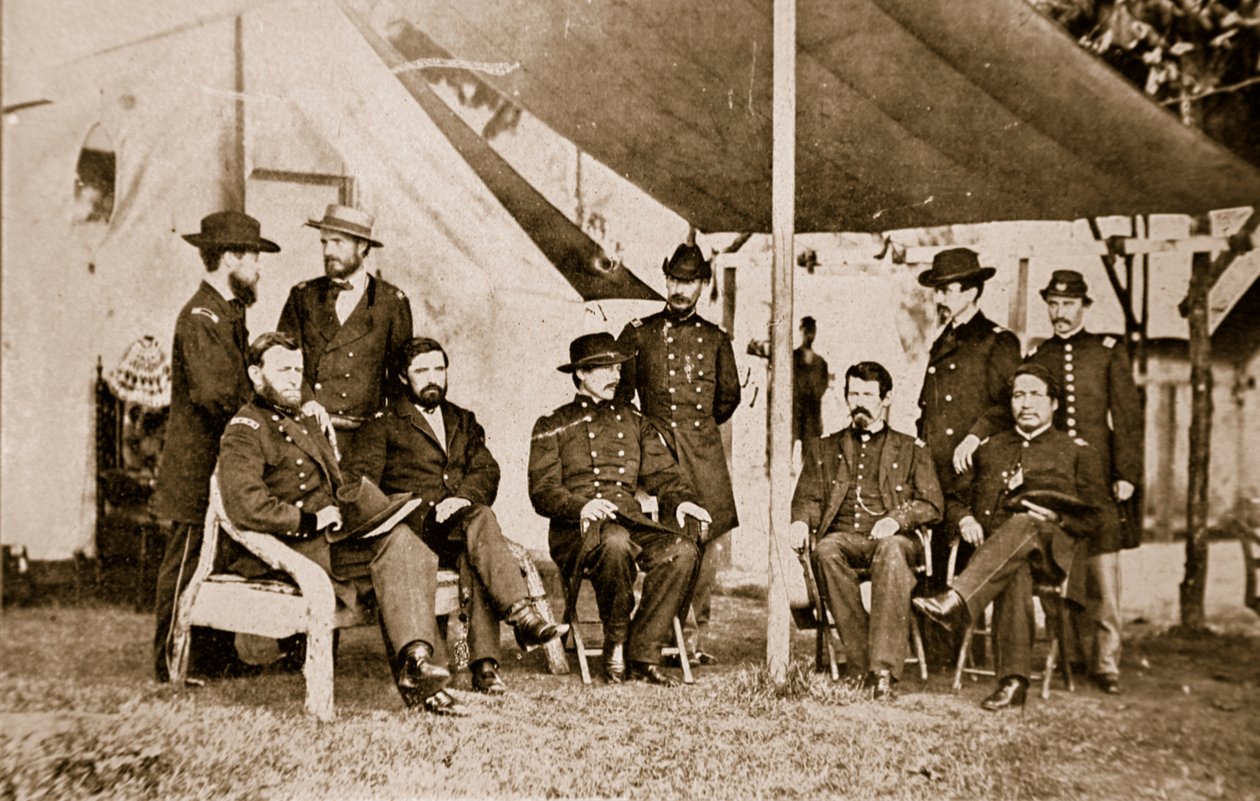 Generałowie Grant, Badeau, Rawlins, Comstock i Porter oraz pułkownicy Duff, FD Dent, Robinett i Parker, 1861-65 autorstwa Mathew B. Brady