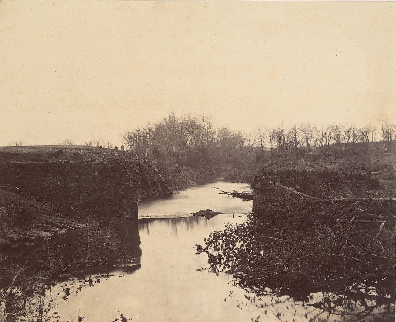 Ruiny Kamiennego Mostu - Bull Run, 1862. autorstwa Mathew Brady