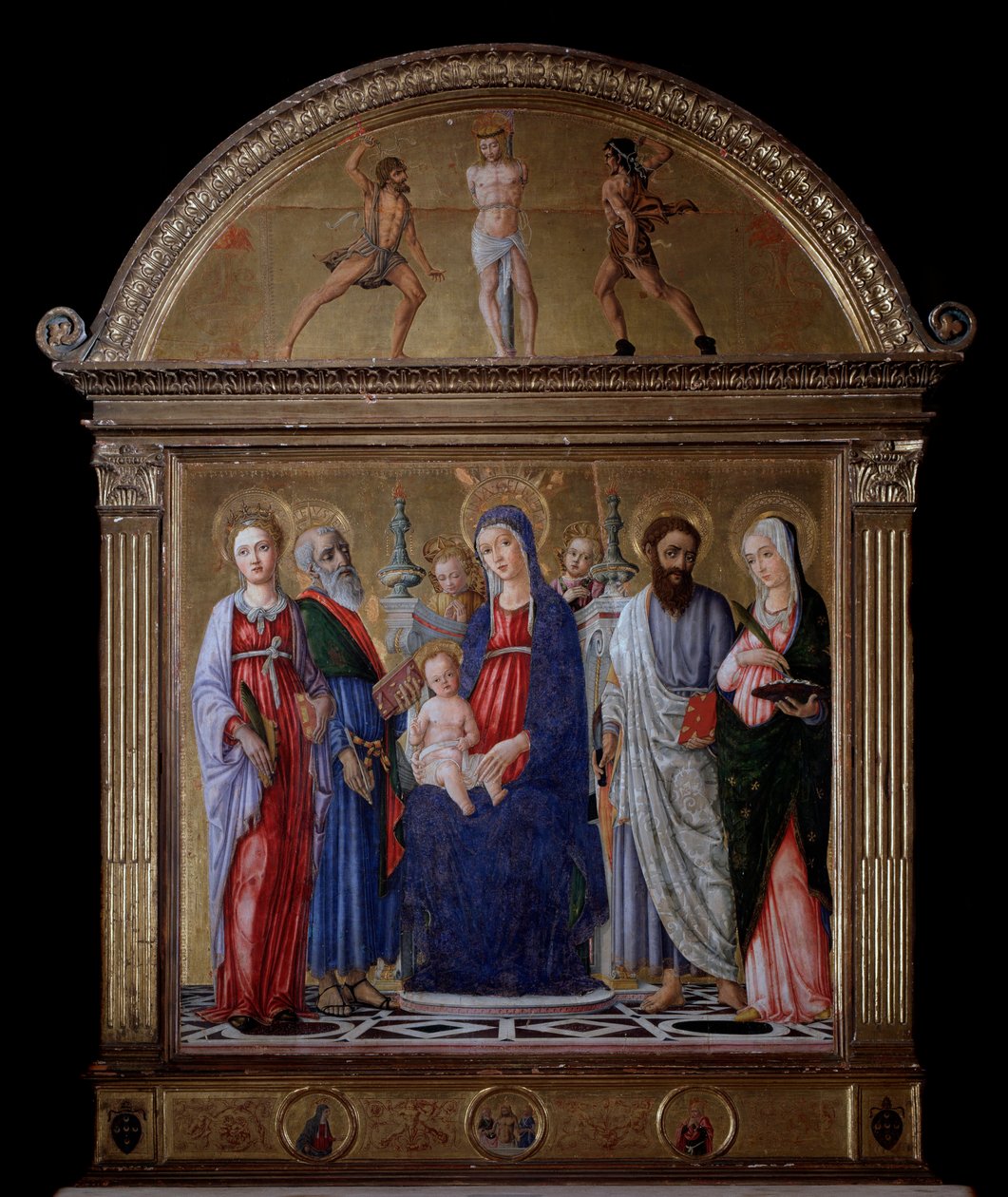 Dziewica z Dzieciątkiem i św. Bartłomieja, św. Katarzyny, św. Łucji i św. Mateusza - Ołtarz autorstwa Matteo di Giovanni di Bartolo