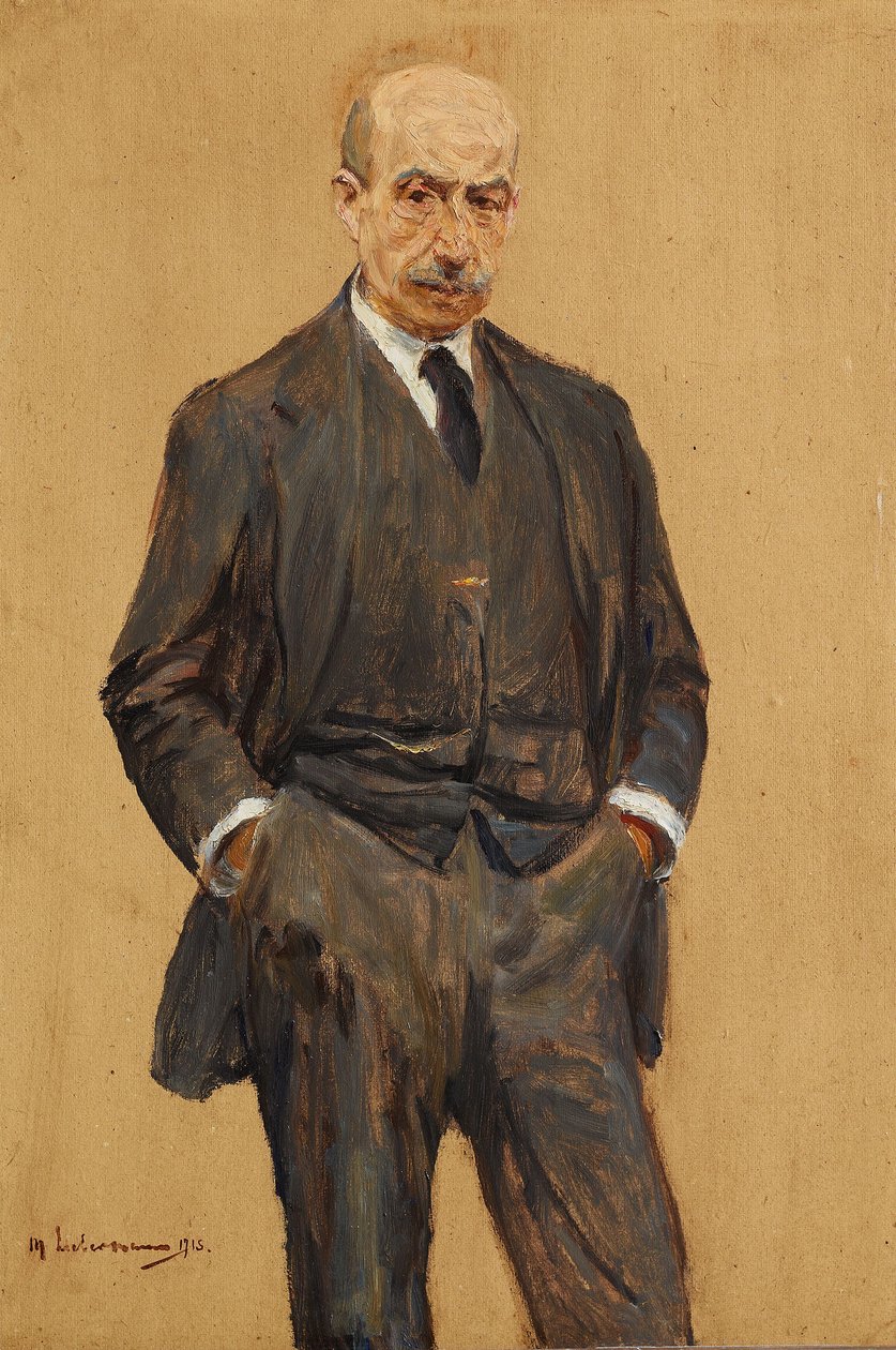 Autoportret, postać stojąca w ujęciu trzech czwartych, z obiema rękami w kieszeniach spodni autorstwa Max Liebermann