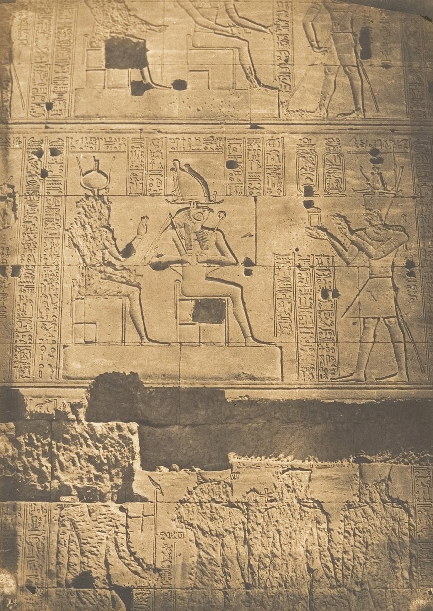 Płaskorzeźba z zachodniej ściany wielkiej świątyni Izydy w Philae, kwiecień 1850. autorstwa Maxime Du Camp