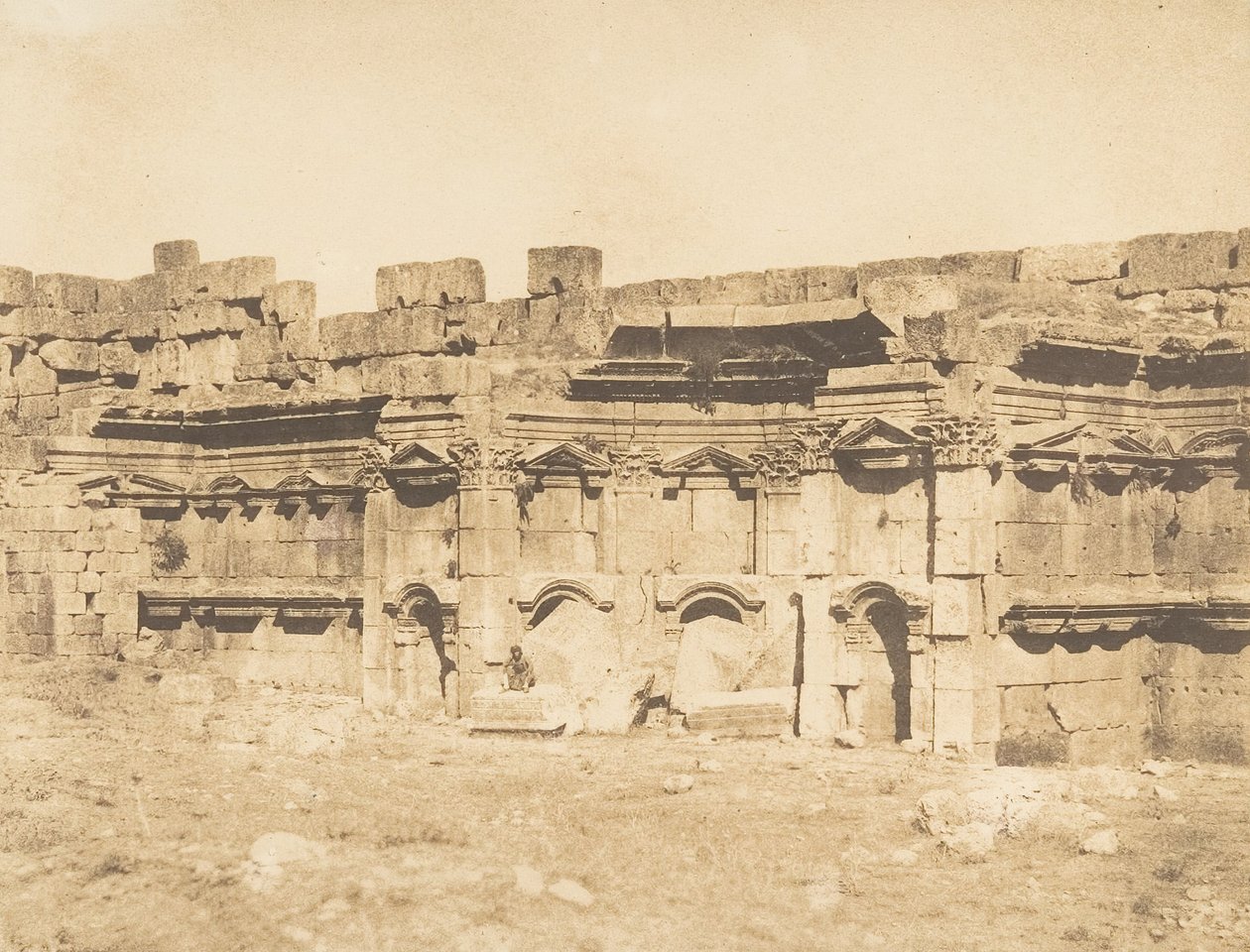 Wnętrze obudowy świątyni Baalbek Heliopolis, 15 września 1850 r. autorstwa Maxime Du Camp