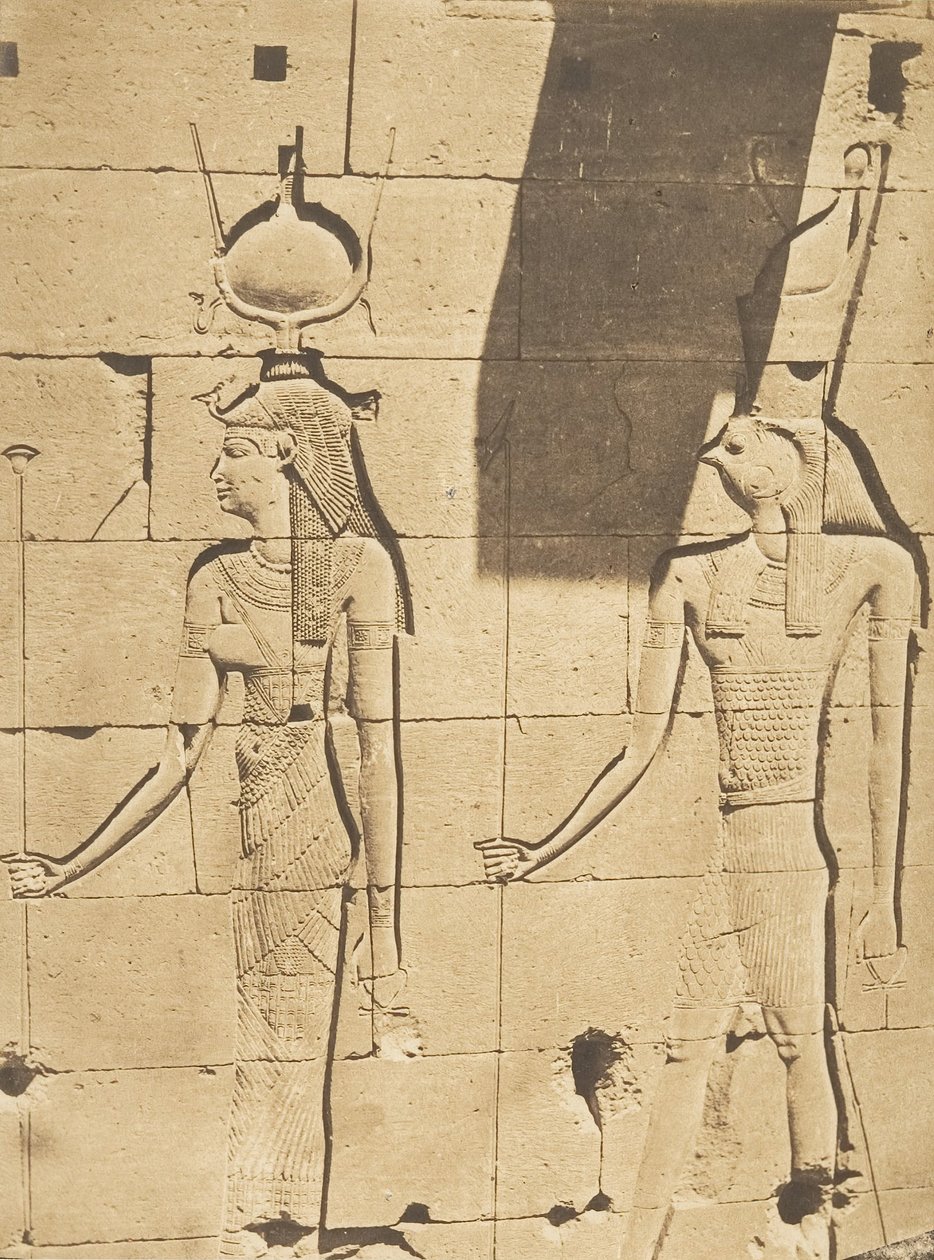 Isis and Horus-Arsiesi - Płaskorzeźba ze świątyni Kalabcheh Talmis, 8 kwietnia 1850. autorstwa Maxime Du Camp