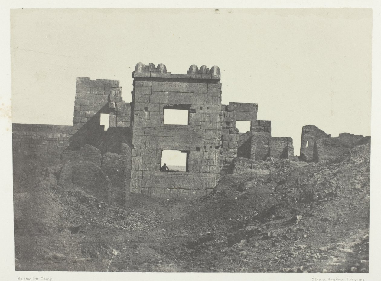 Medinet-Habou, Wschodnia Fasada Gynécée de Ramses-Mèiamoun; Teby autorstwa Maxime Du Camp