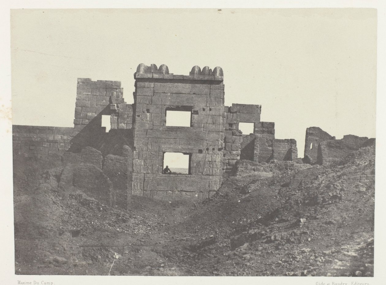 Medinet-Habou, Wschodnia Fasada Gynécée de Ramses-Mèiamoun; Teby autorstwa Maxime Du Camp