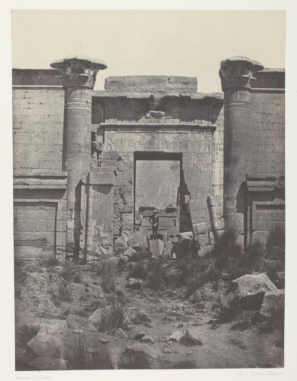 Medinet-Habou, Propyleje Thutmoseum; Teby autorstwa Maxime Du Camp