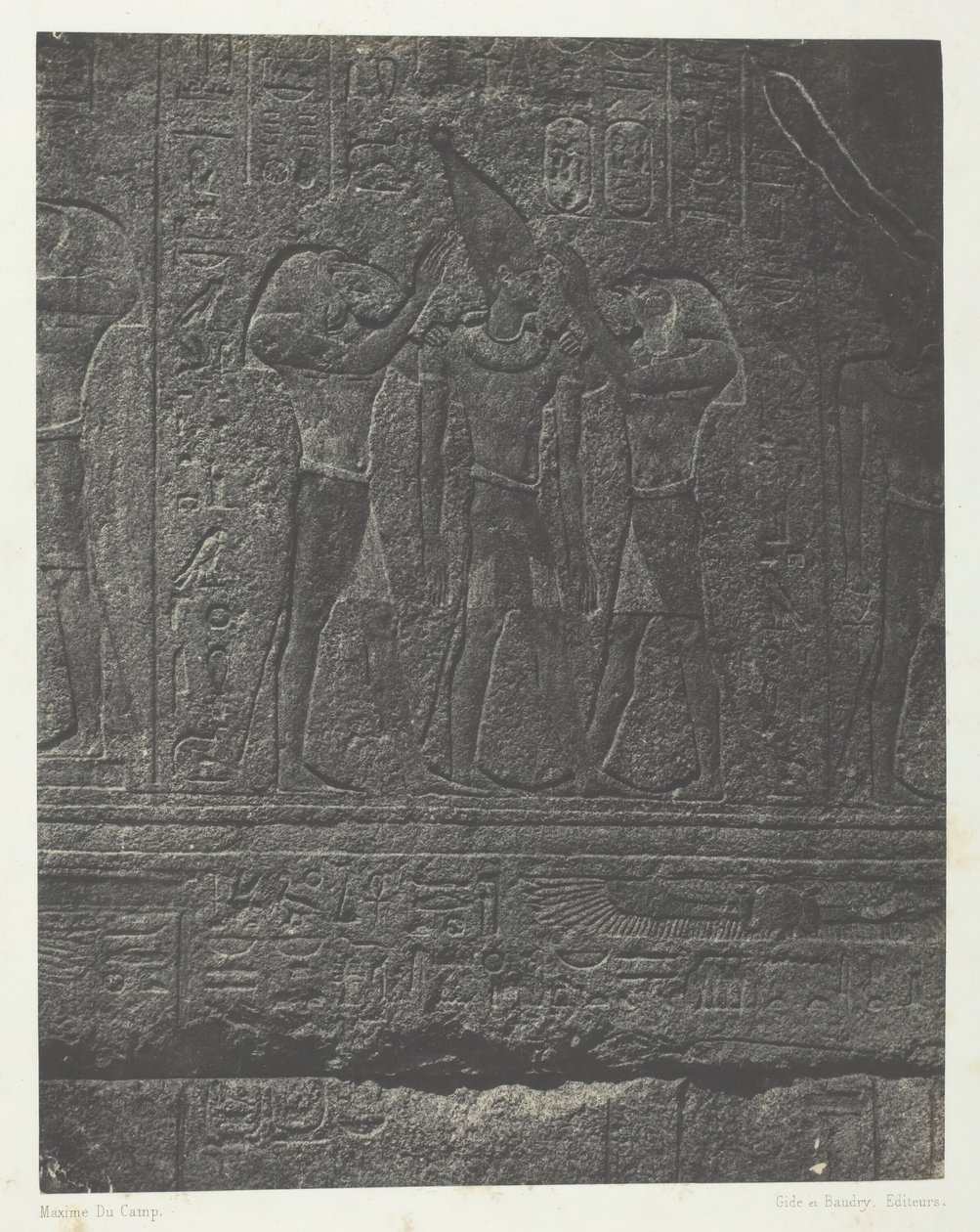 Pałac Karnak, Zewnętrzne rzeźby sanktuarium granitowego, Teby, 184951, druk 1852. autorstwa Maxime Du Camp