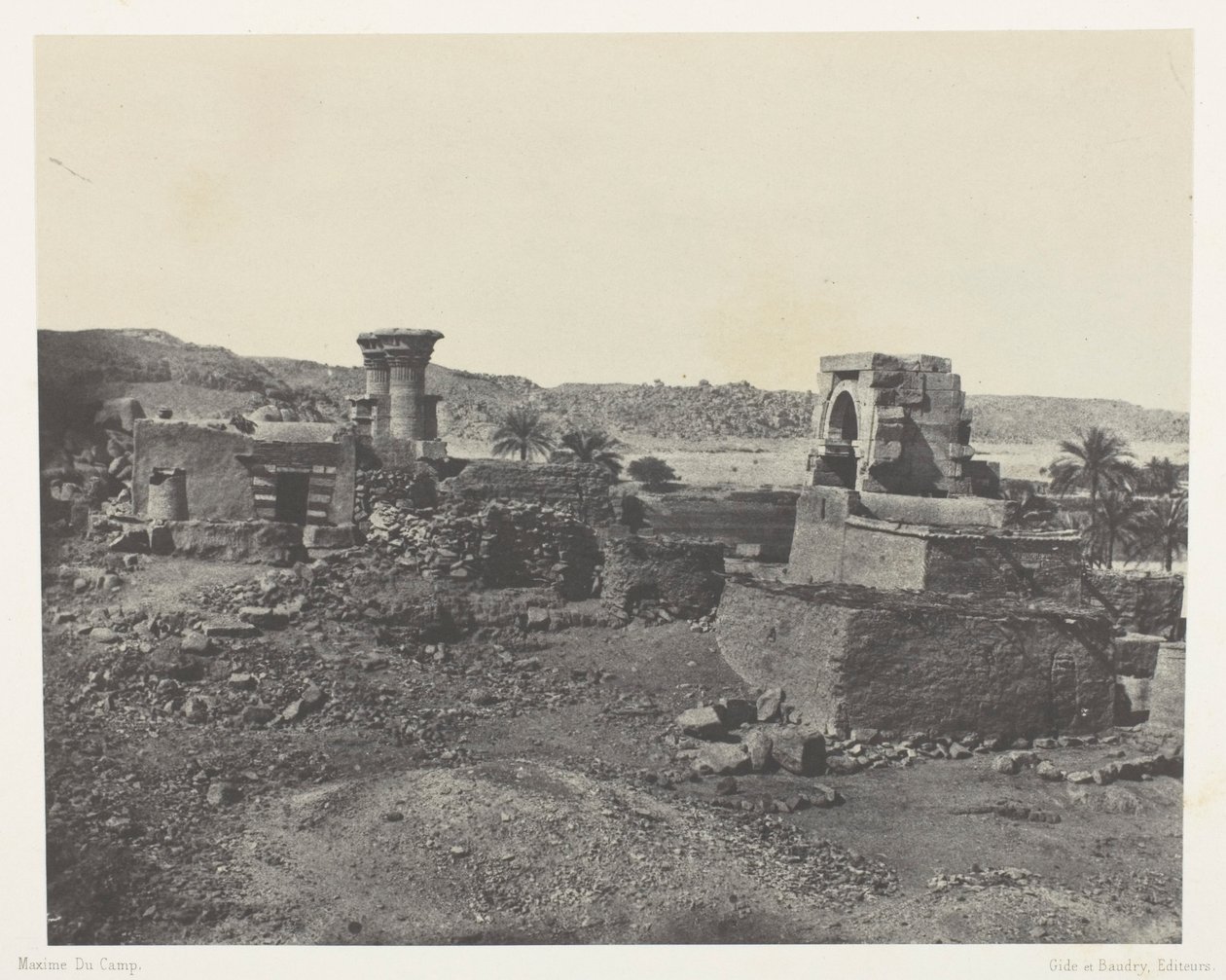 Wioska i świątynia na wyspie Beghé, na zachód od Filoe; Nubia, płyta 81 z albumu "Egypte, Nubie, Palestine et Syrie" (1852) autorstwa Maxime Du Camp