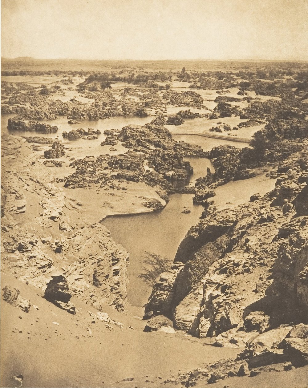 Kawalerski widok drugiej zaćmy, wykonany ze szczytu Djebel-Aboucir, 24 marca 1850 r. autorstwa Maxime Du Camp
