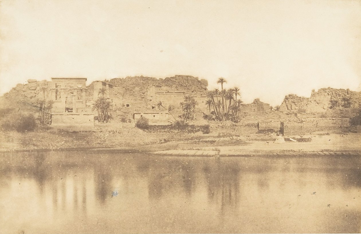 Widok ogólny wyspy Philae, zaczerpnięty ze wschodu, 1849-50. autorstwa Maxime Du Camp