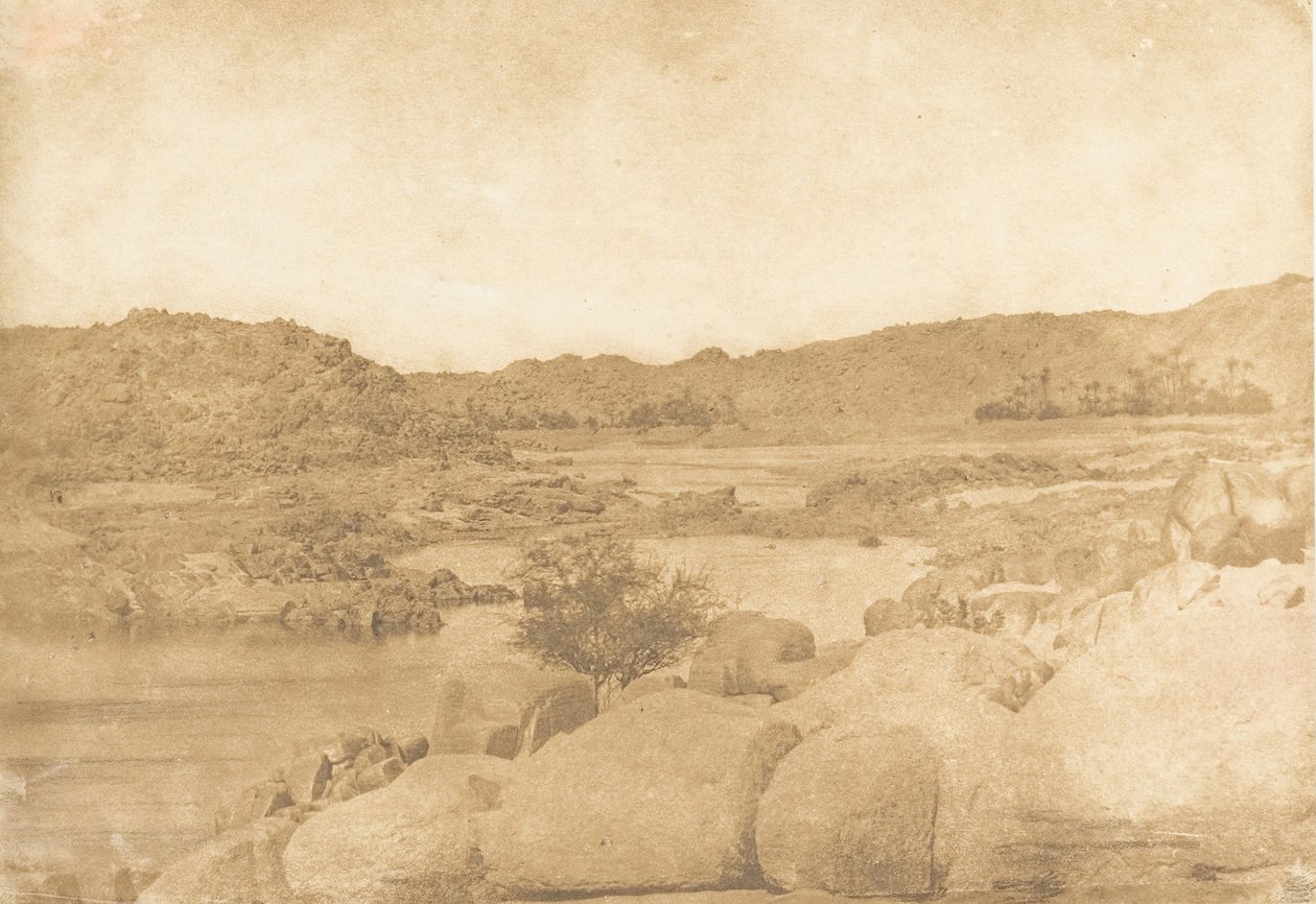 Widok z pierwszej katarakty na prawym brzegu, 1849-50. autorstwa Maxime Du Camp