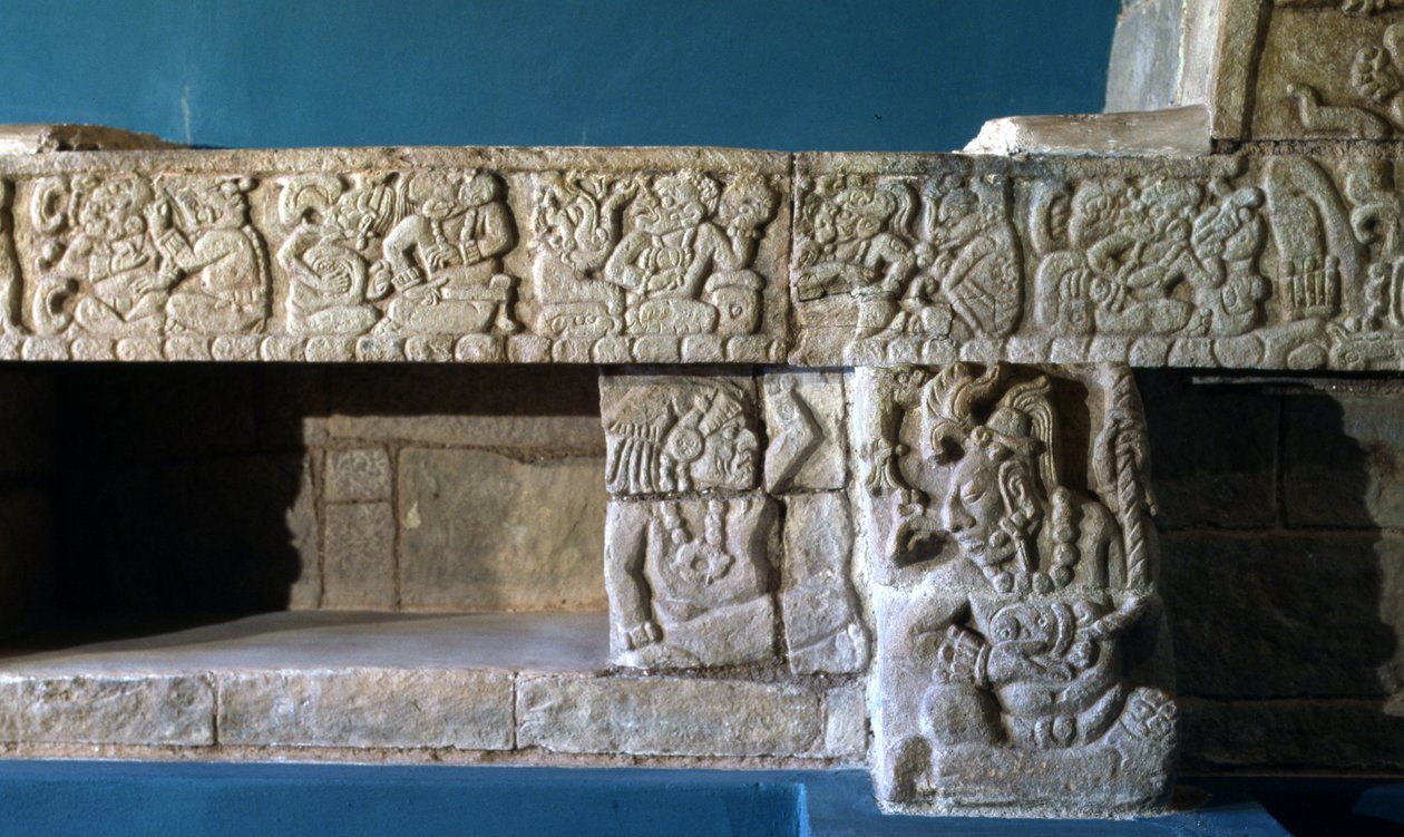 Ławka Copan Sepulturas, okres późnej klasyki 600-900 AD autorstwa Mayan