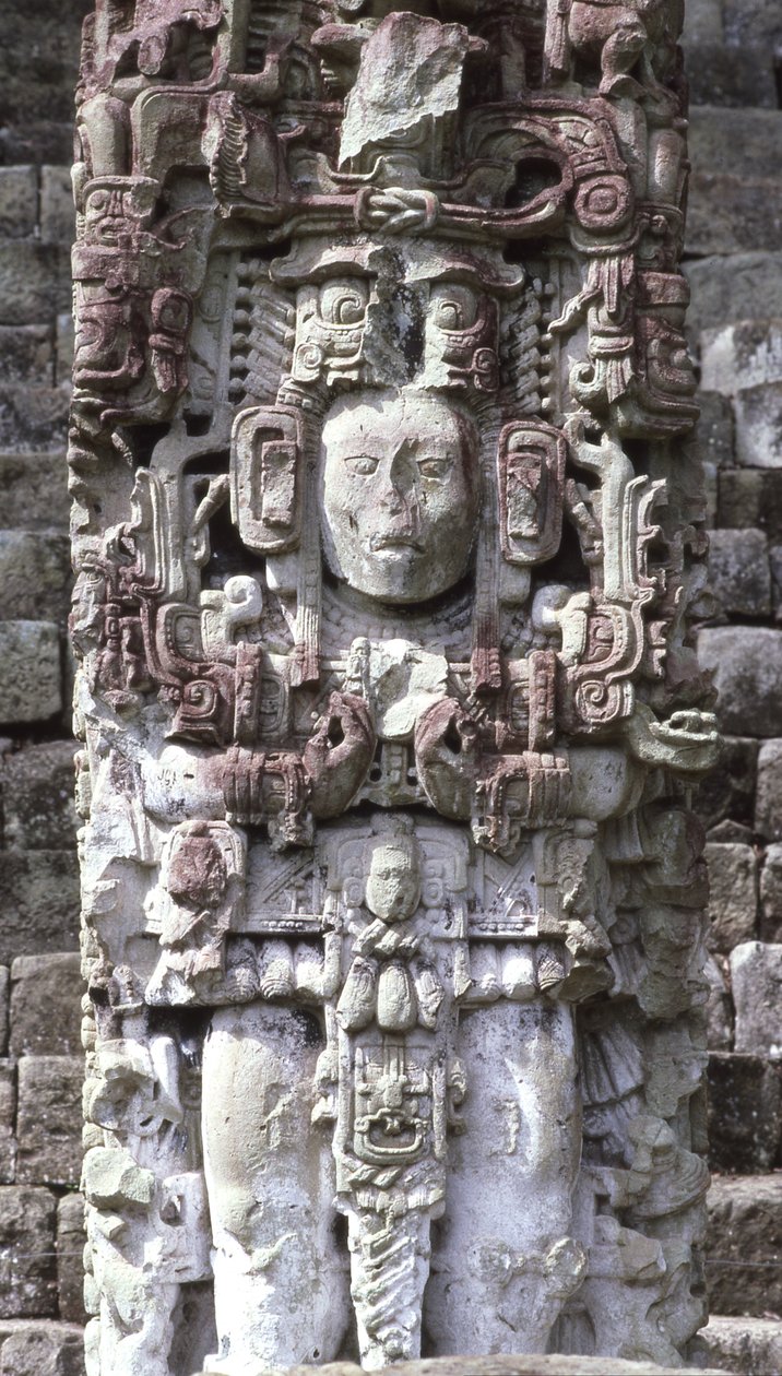 Copan Stela N, późny okres klasyczny, 764 ne autorstwa Mayan