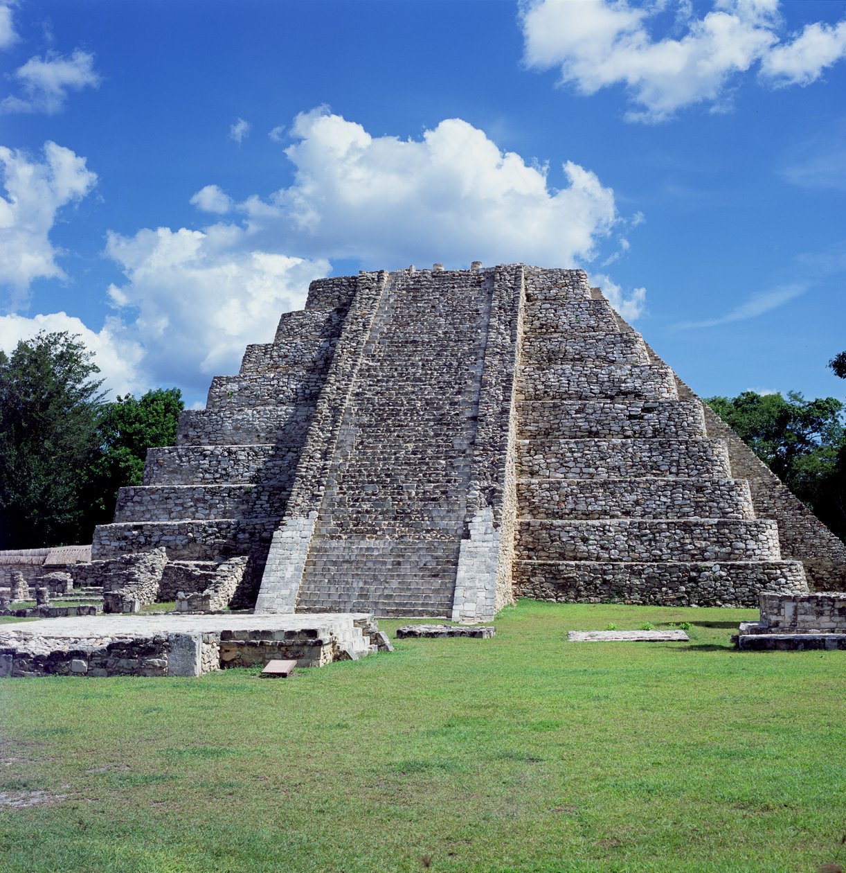 Piramida Kukulkan, okres poklasyczny autorstwa Mayan