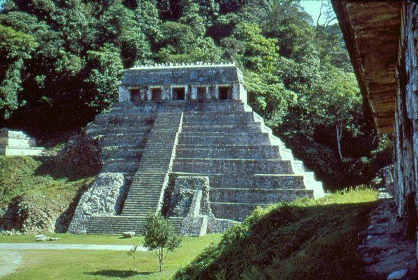 Świątynia Inskrypcji autorstwa Mayan