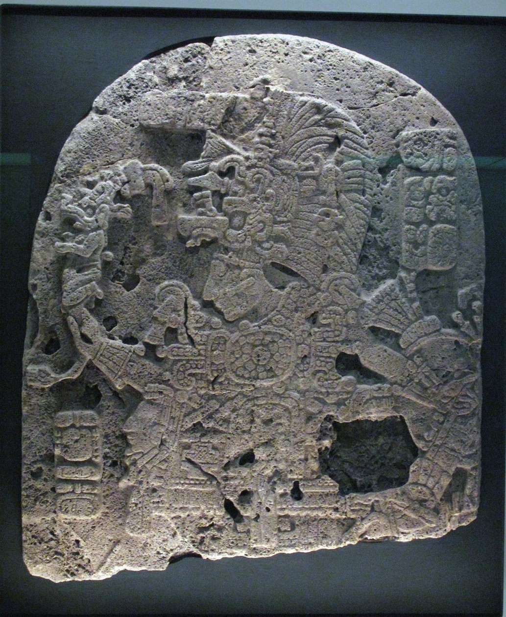 Fragment panelu z linijką, obszar Peten, okres późnego klasyku, 600-900 ne autorstwa Mayan