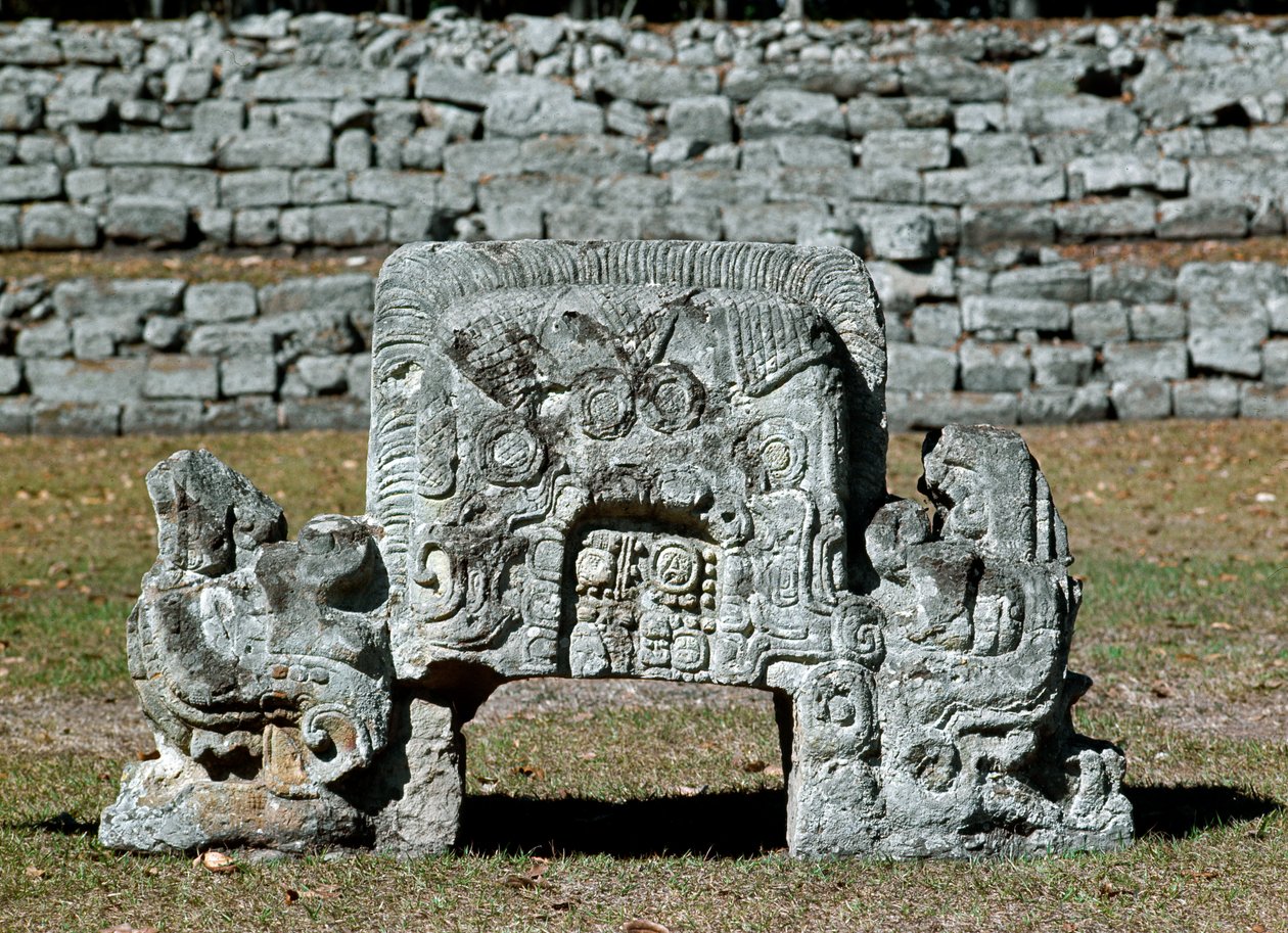 Widok ołtarza G, VII-VIII wne autorstwa Mayan