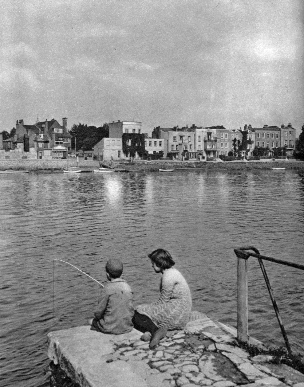 Strand-on-the-Green, Chiswick, Londyn, 1926-1927 autorstwa McLeish