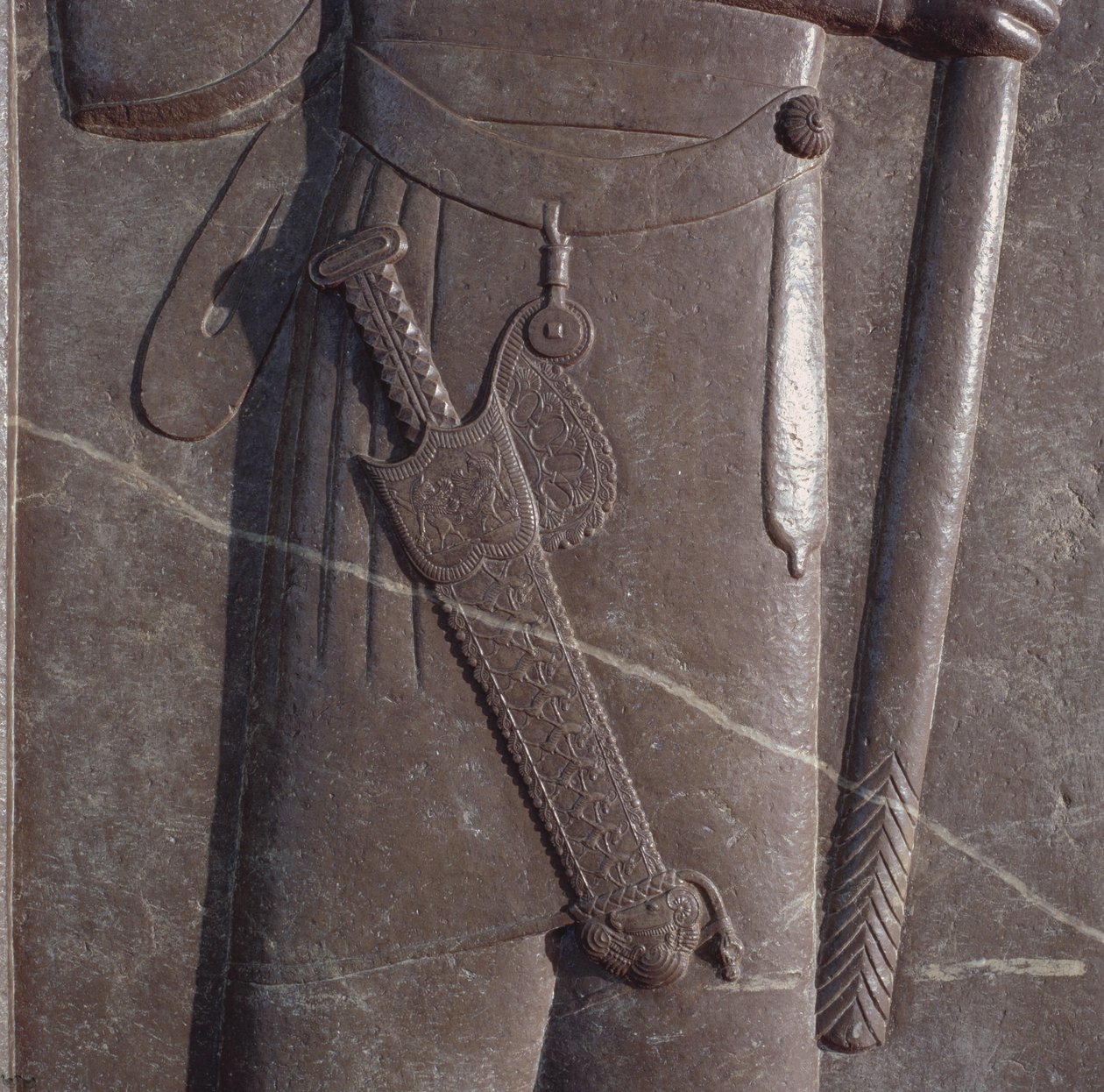 Rzeźba miecza posiadacza broni Kserksesa, płaskorzeźba w sali audiencyjnej w Persepolis (brąz) autorstwa Median School