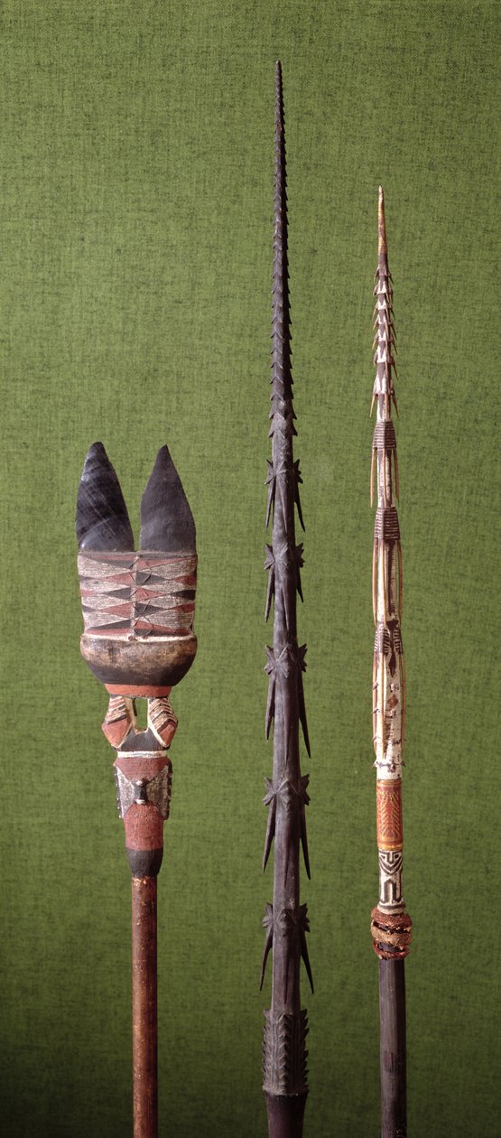 Włócznie z Wysp Cieśniny Torresa, Wysp Salomona i Wyspy Admiralicji autorstwa Melanesian