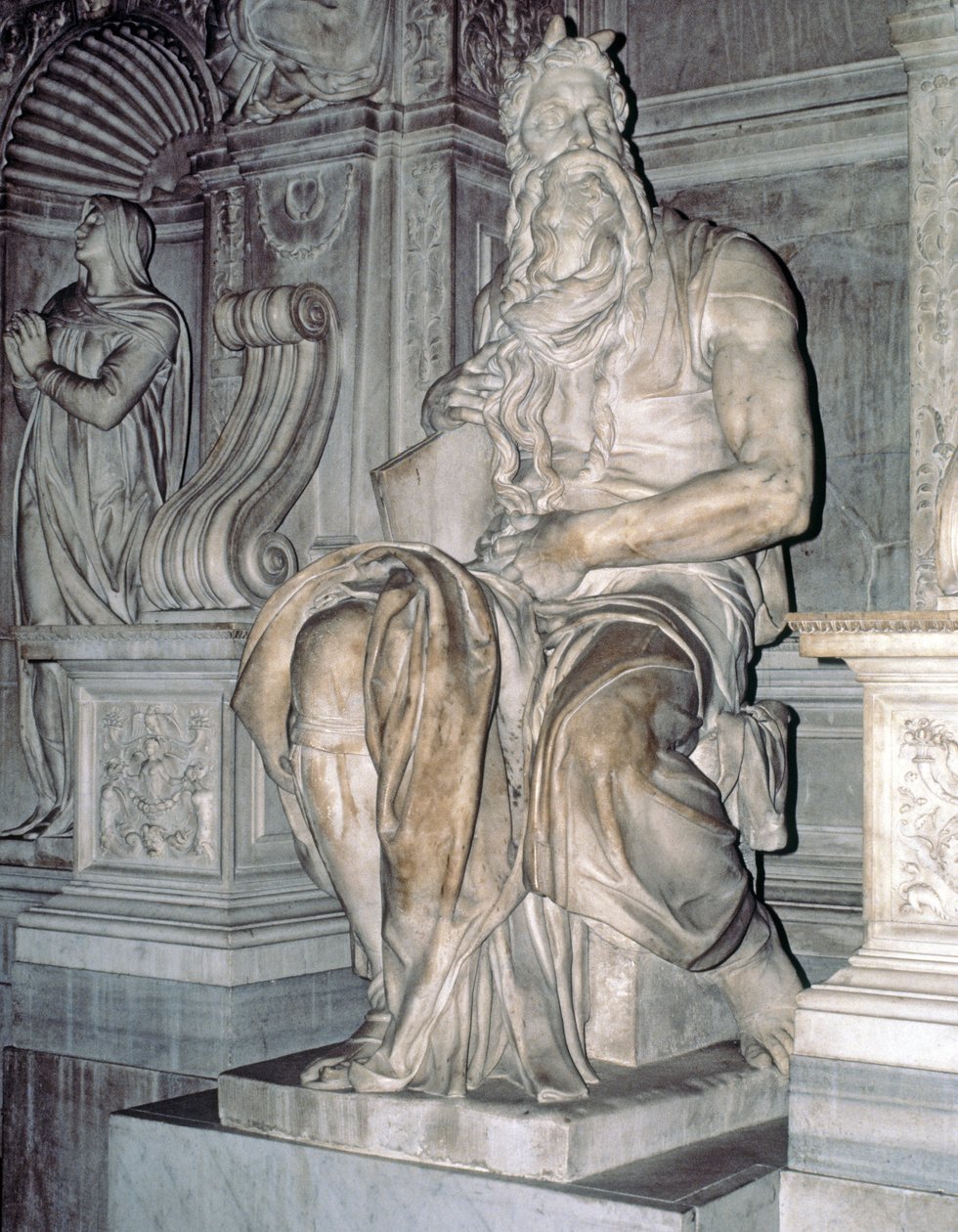 Mojżesz, rzeźba z nagrobka papieża Juliusza II (1453-1513) 1513-16 (marmur) autorstwa Michelangelo Buonarroti